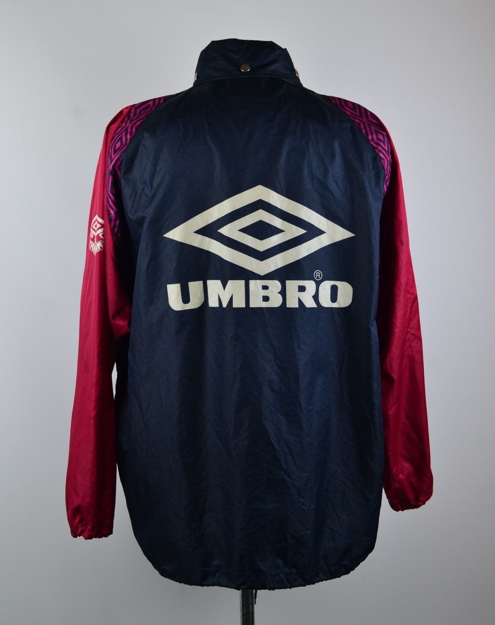 Umbro Pro Training Vintage Jacket Size M
