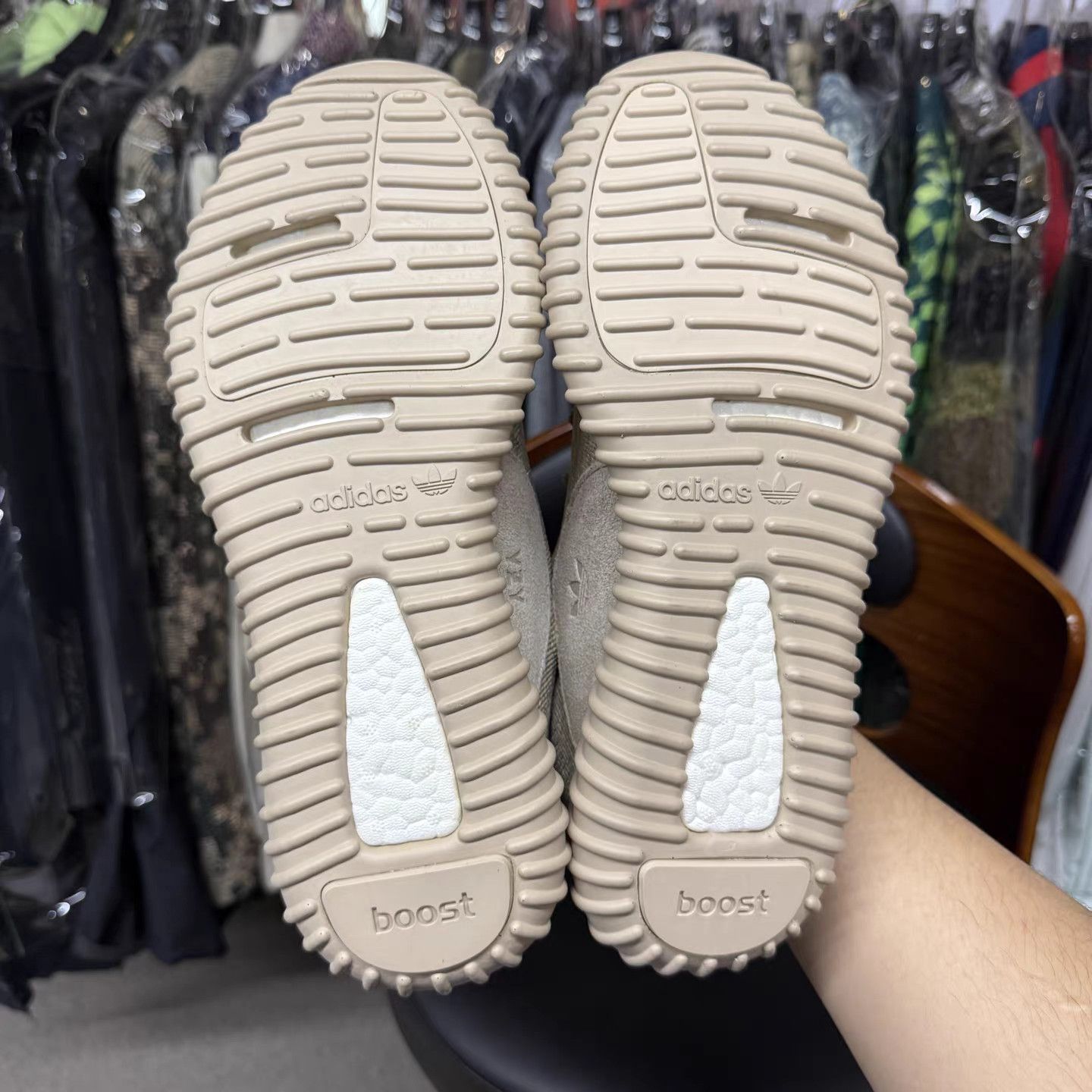 Adidas Adidas Yeezy 350 V2 Desert Sage K15 Size US 8 / EU 41 - 8 Thumbnail