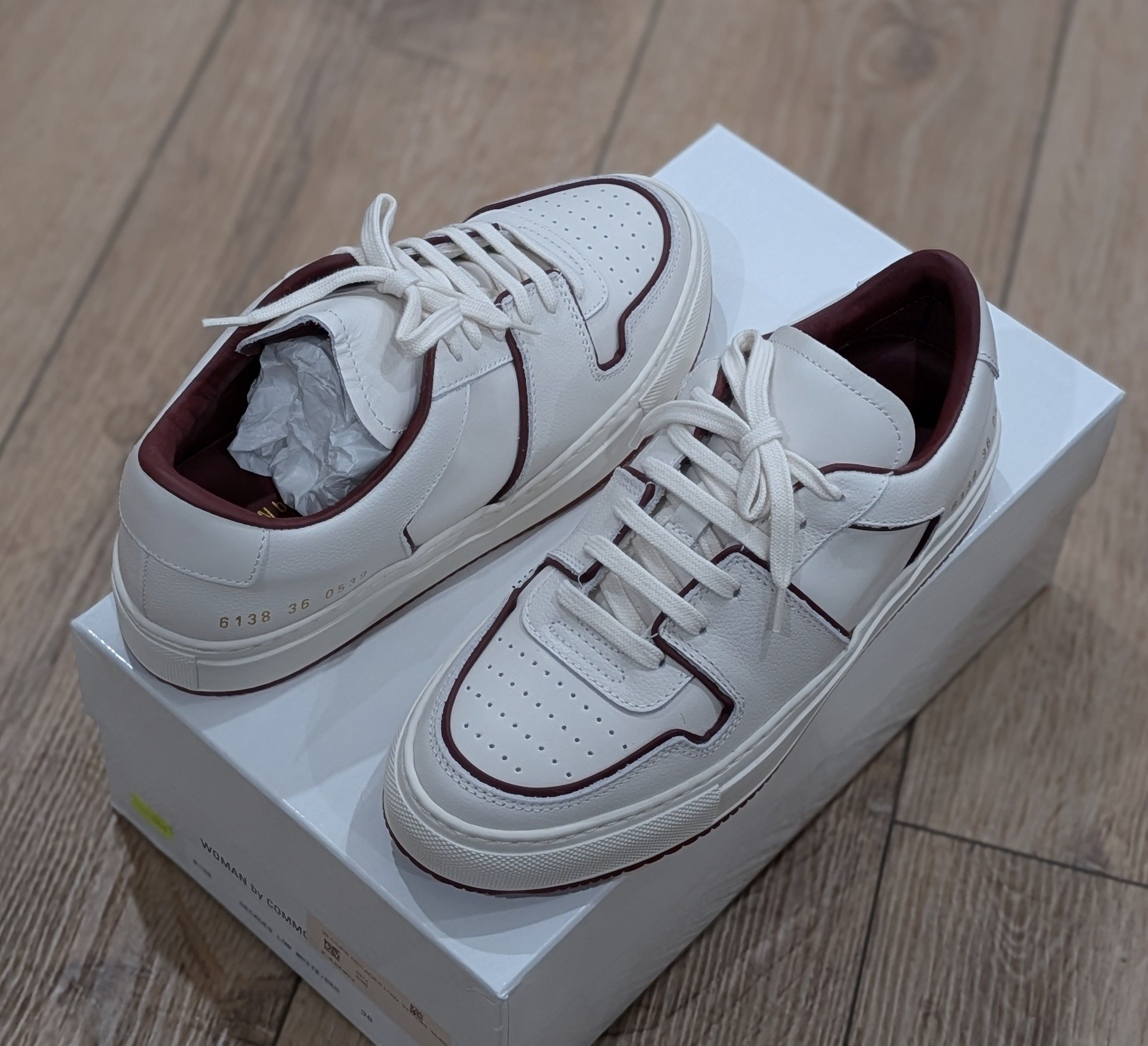 Common Projects Common Projects "Decades" Leather Sneakers White/Red 36 US 6 Size US 6 / IT 36 - 1 Thumbnail