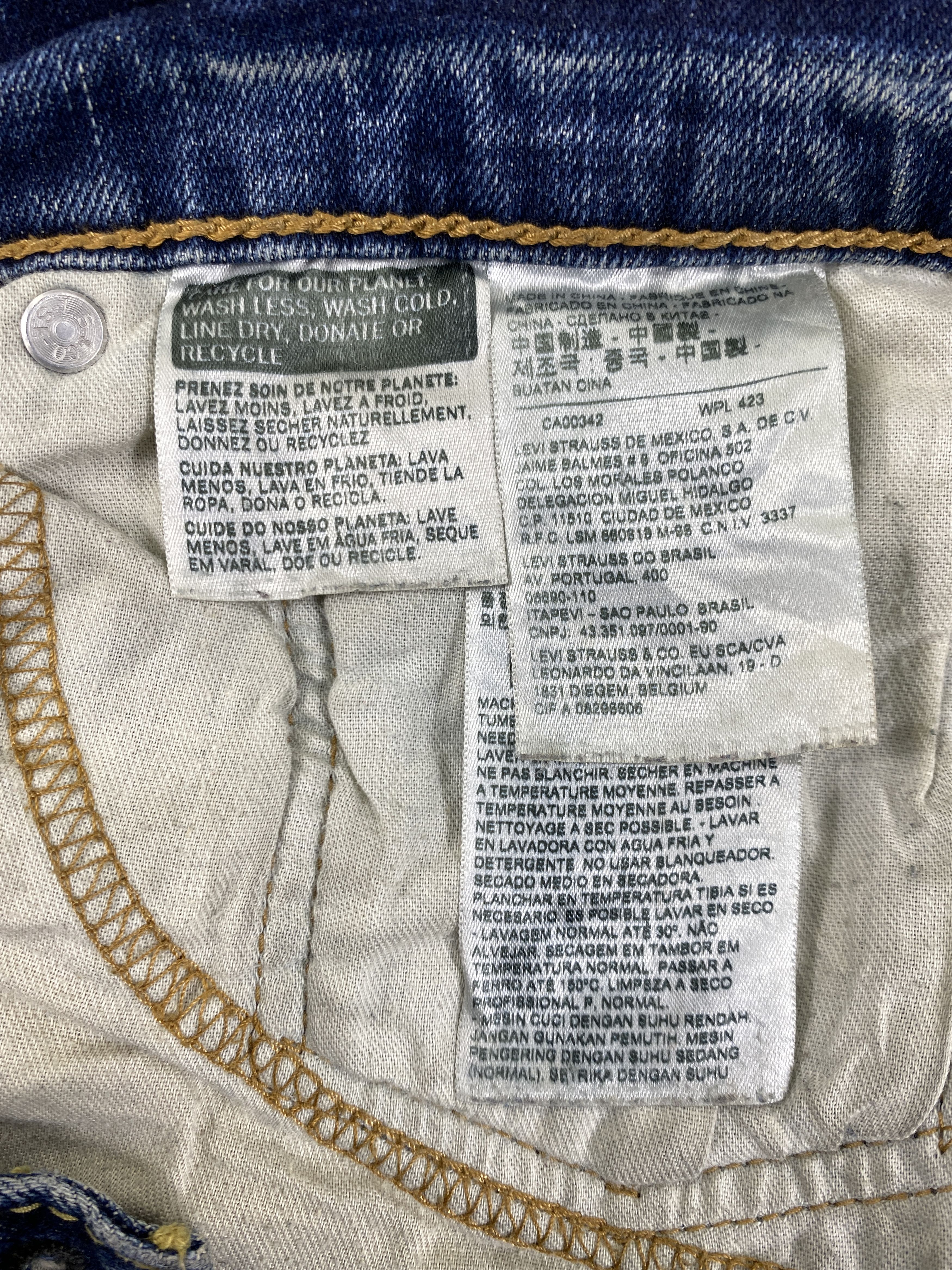 Levi's Distressed Blue Levi's 512 Jeans 35x29.5 Denim -JN2003 Size US 35 - 8 Thumbnail
