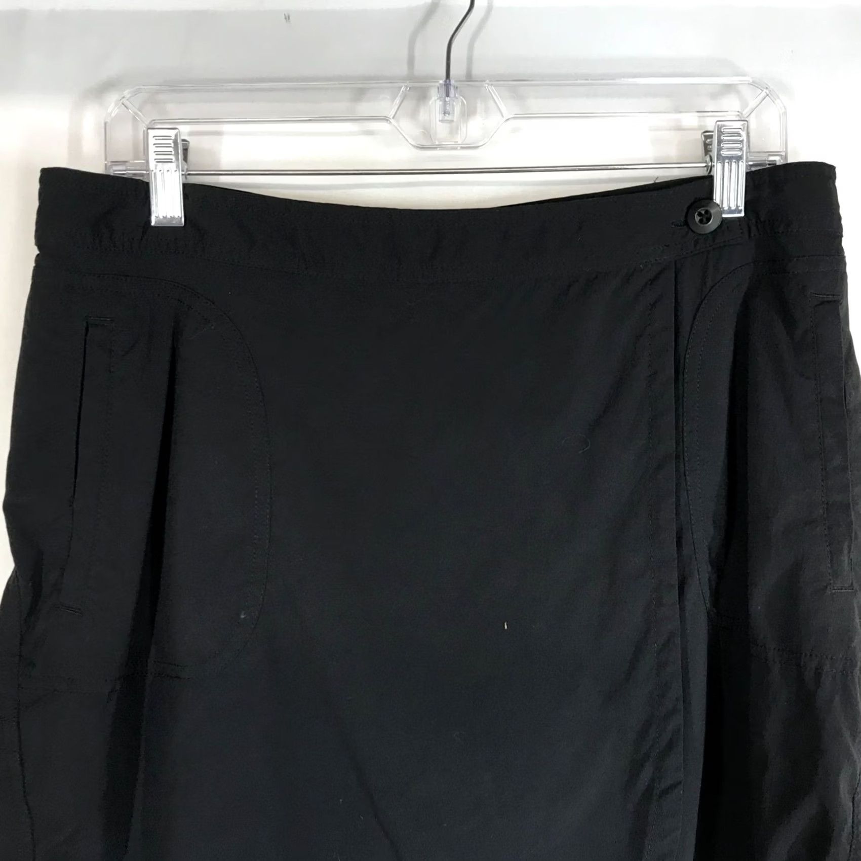 Patagonia PATAGONIA Womens 10 Black Nylon Skort Skirt Casual Size 32" / US 10 / IT 46 - 2 Thumbnail