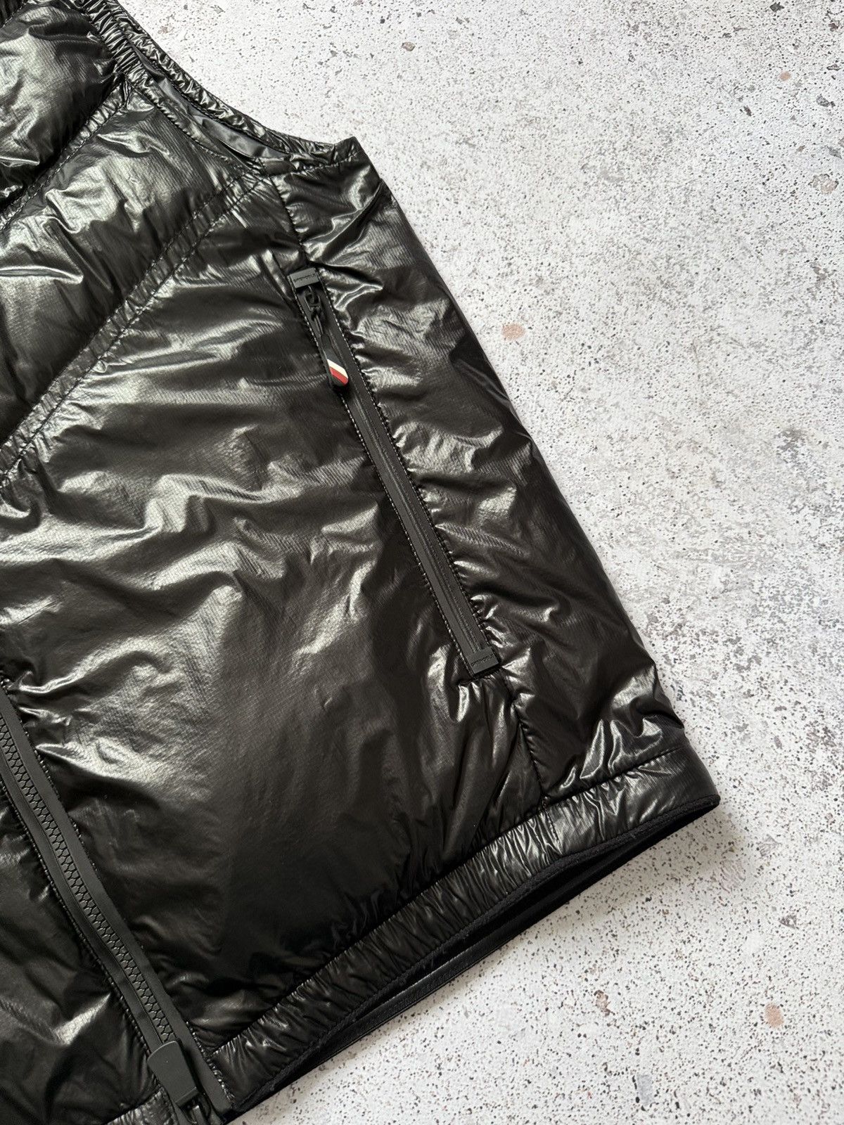 Moncler Moncler Grenoble SALANTIN GILET Down Vest Black Size US M / EU 48-50 / 2 - 5 Thumbnail