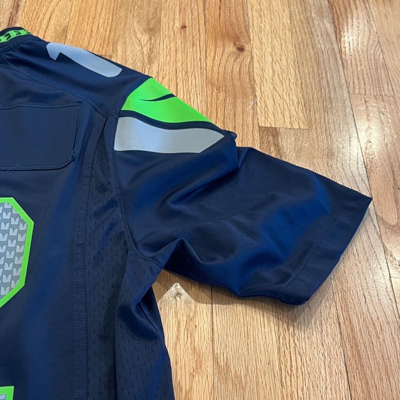 Nike Men’s Nike Seattle Seahawks Navy 12th Man Jersey, medium Size US M / EU 48-50 / 2 - 10 Thumbnail