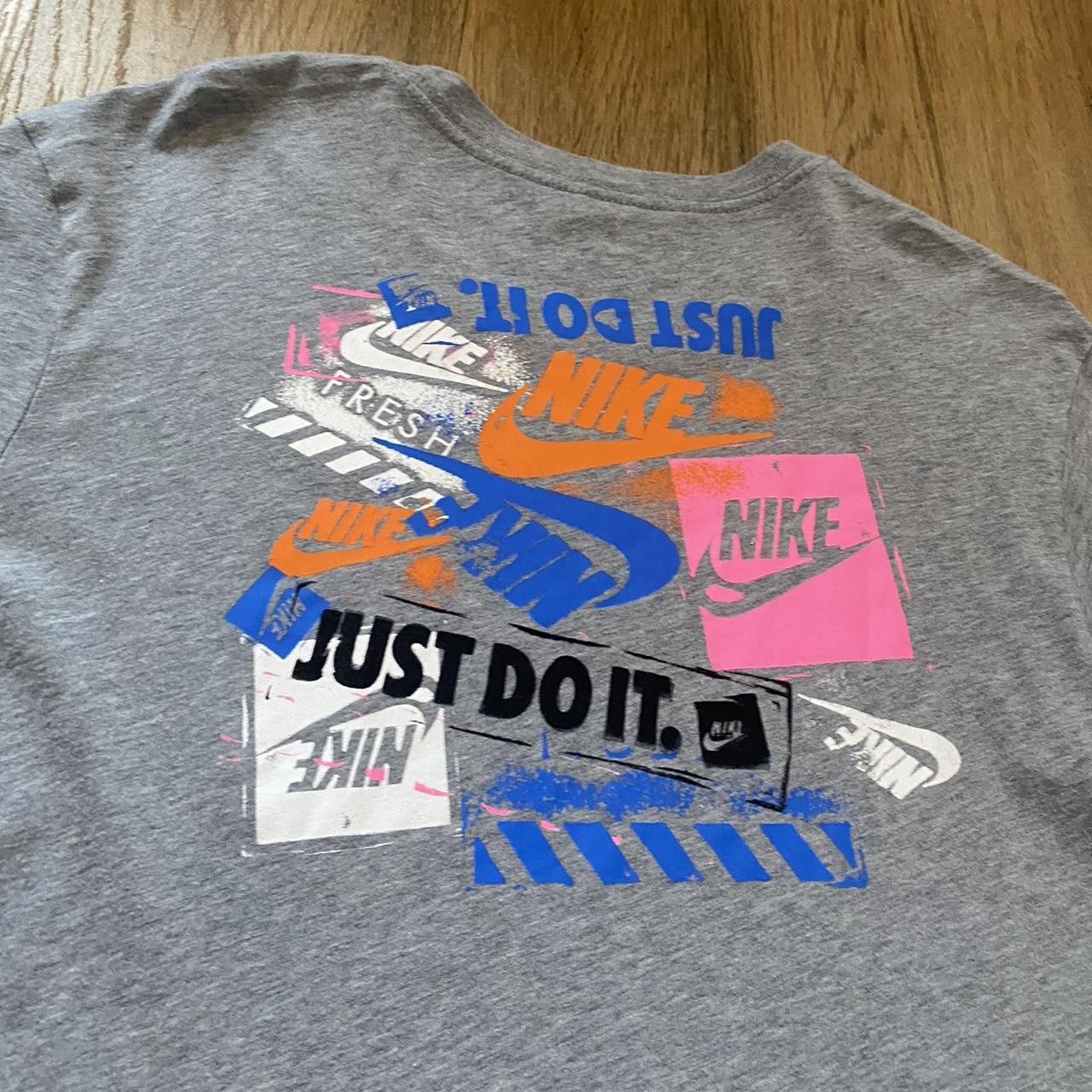 Nike Grey Nike sportswear tee with multi-coloured graphic Size US M / EU 48-50 / 2 - 4 Thumbnail