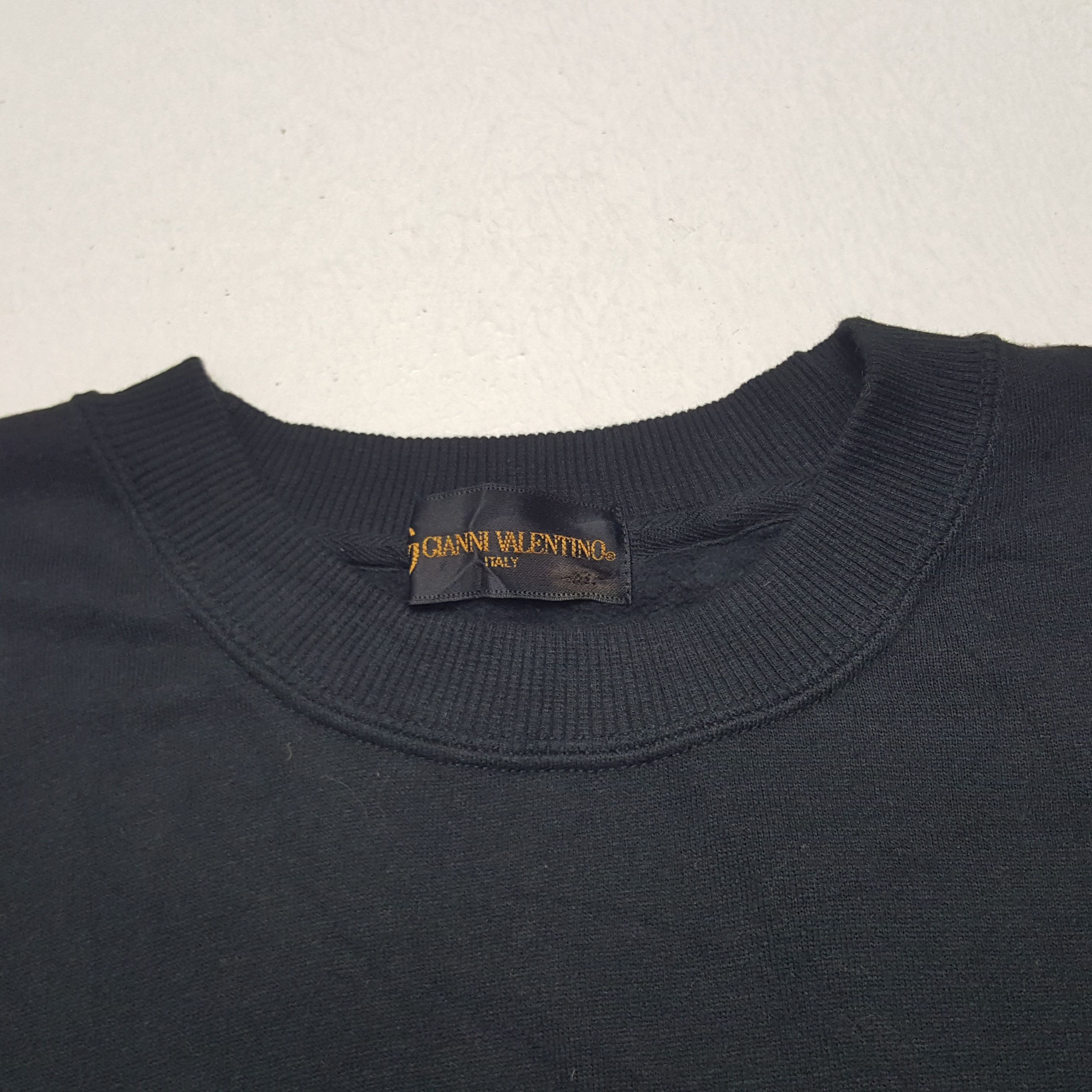Gianni Valentino × Valentino × Vintage Vintage Gianni Valentino Embroidery Sweatshirt Size US XL / EU 56 / 4 - 4 Thumbnail