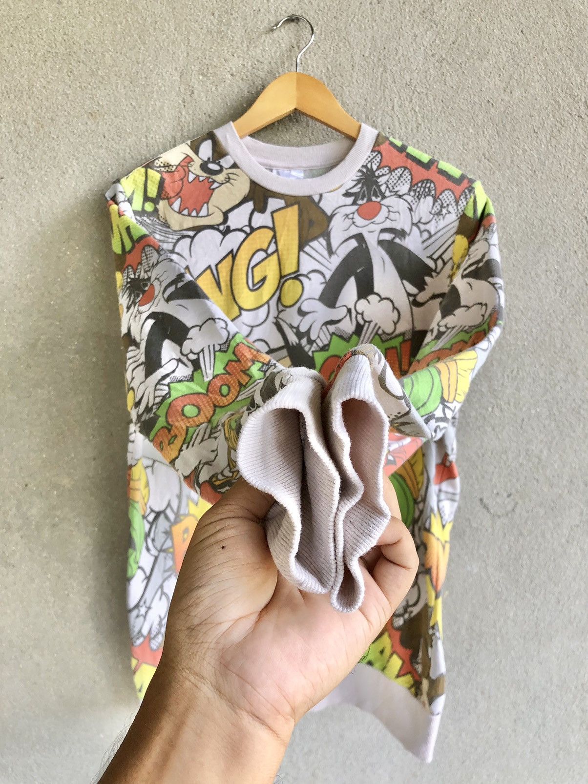 Cartoon Network Vintage Looney Tunes overprint sweatshirt Size US M / EU 48-50 / 2 - 3 Thumbnail