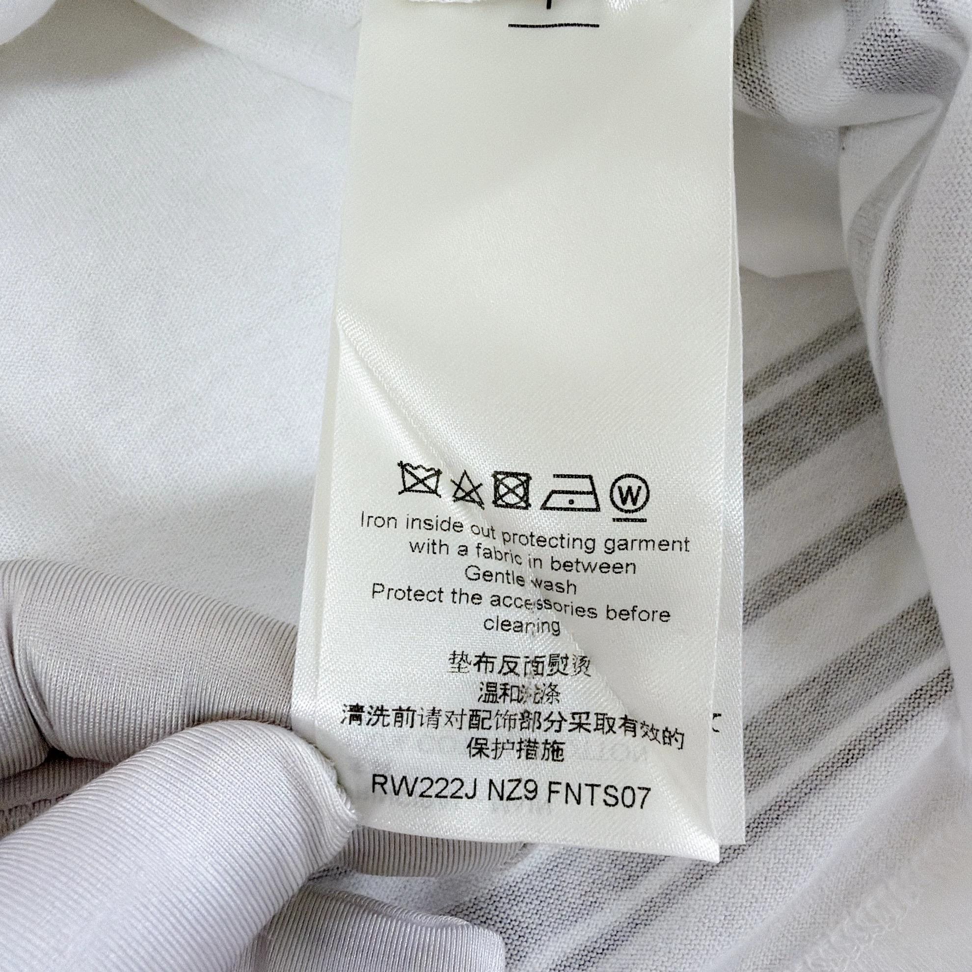 Louis Vuitton Louis Vuitton White T-Shirt L Size L / US 10 / IT 46 - 8 Thumbnail