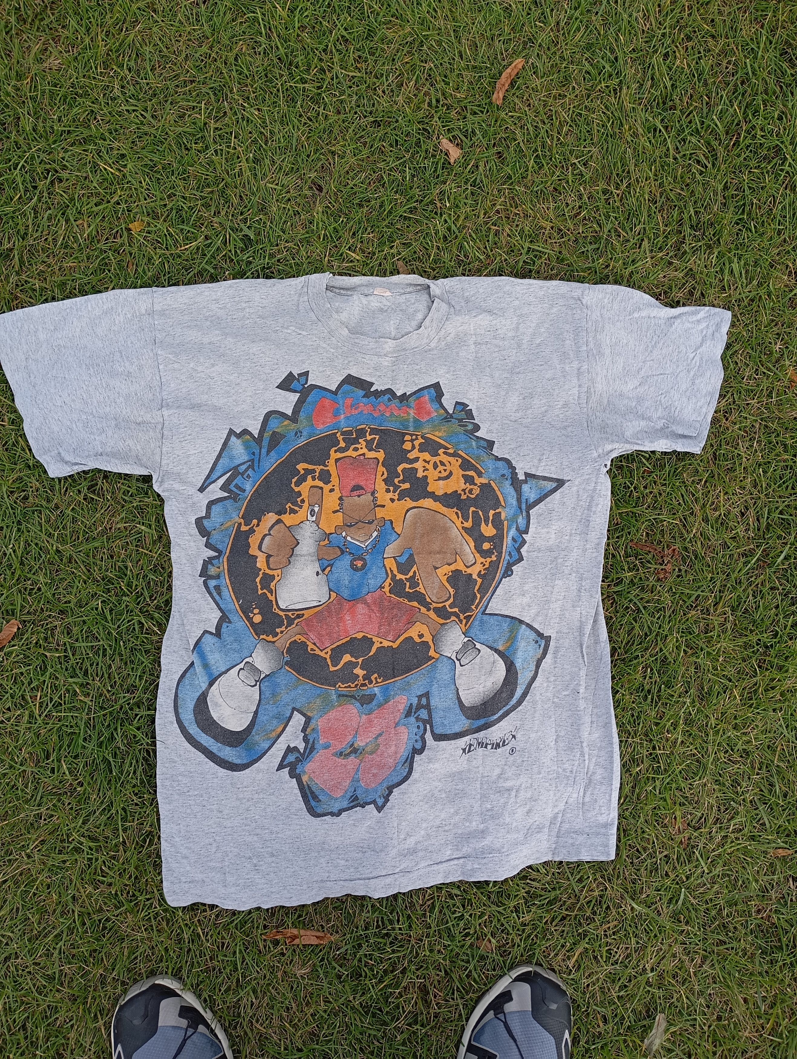 Vintage Vintage 90s Jordan 23 Empire Secretive Art T-shirt Size US L / EU 52-54 / 3 - 1 Thumbnail