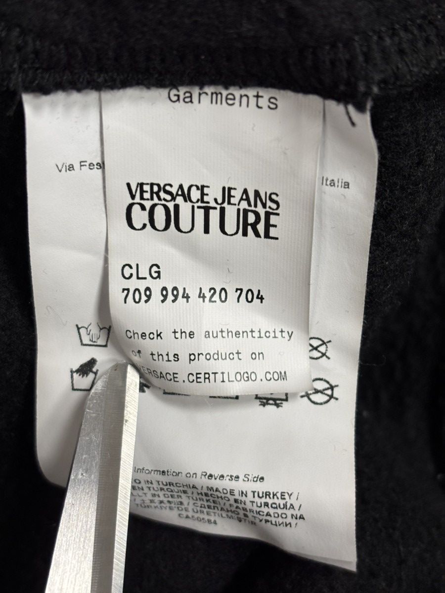 Versace Jeans Couture Vintage Versace Jeans Couture Metallic Gold Logo Sweatshirt Size US XL / EU 56 / 4 - 7 Thumbnail