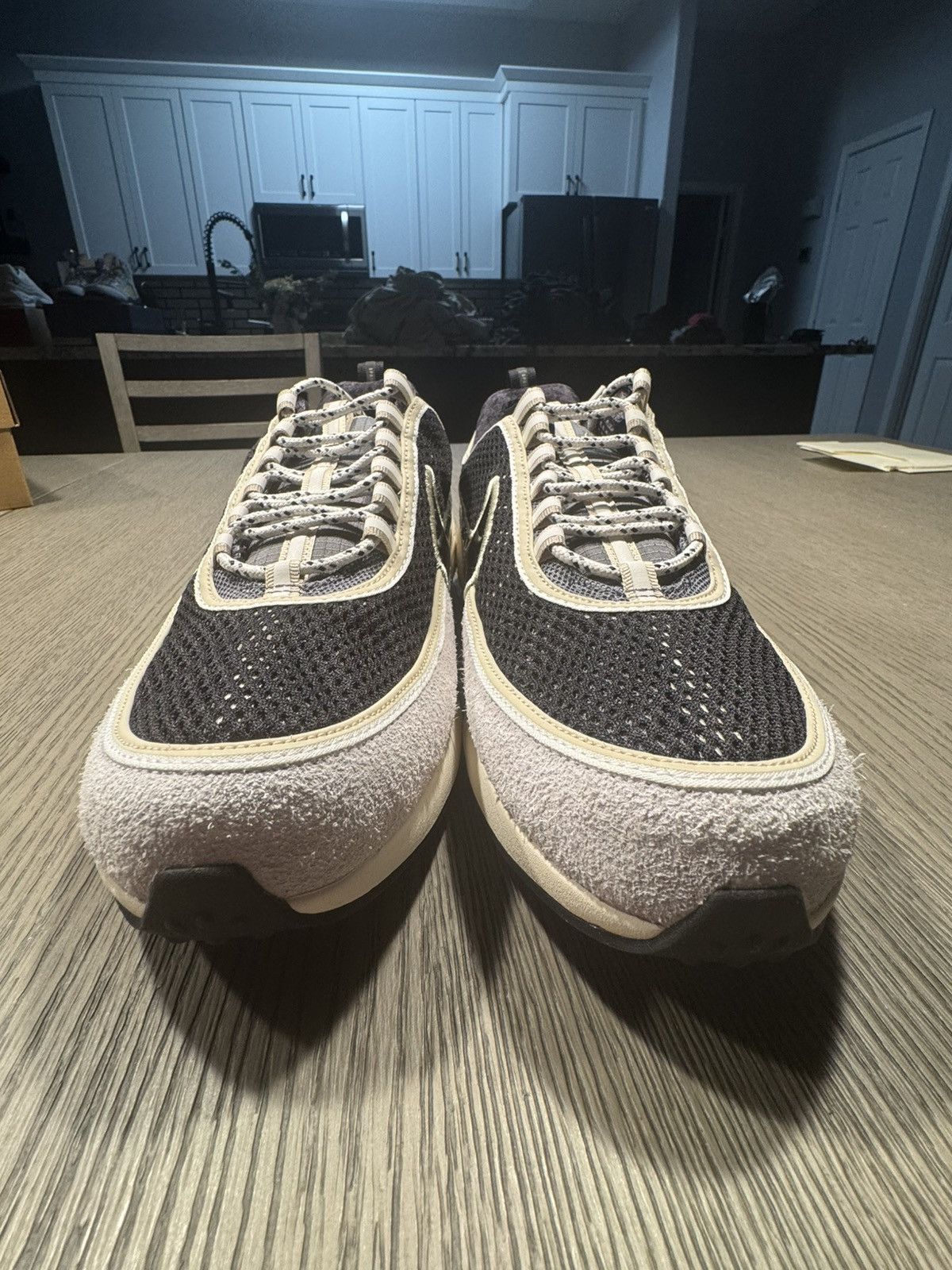 Nike × Undefeated Nike x Undefeated Spiridon Phantom Size US 11.5 / EU 44-45 - 4 Thumbnail