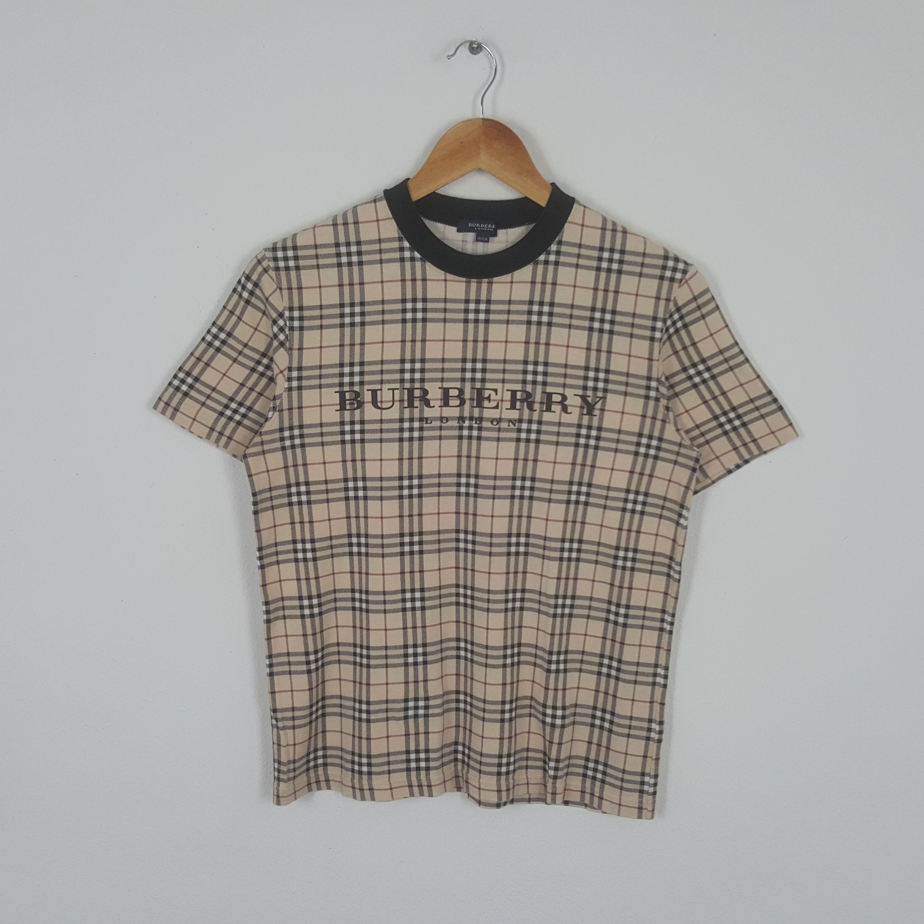 Vintage Burberry London Nova Check Luxury Brand Tshirt