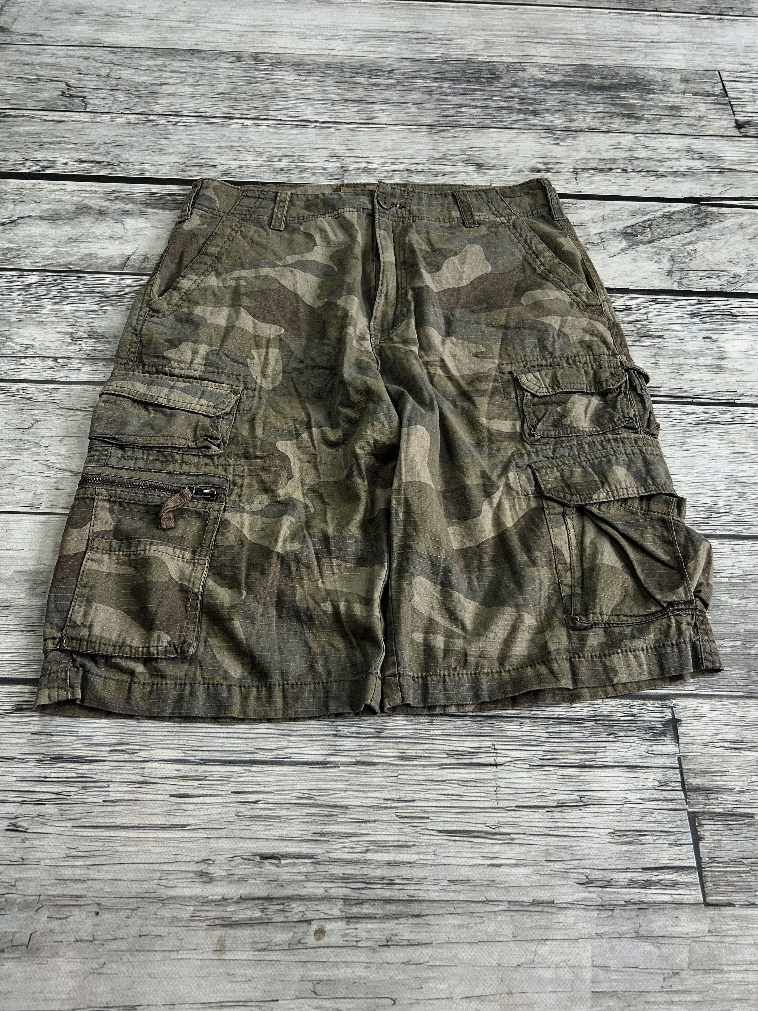 Japanese Brand VTG STREETWEAR MILITARY BALENCIAGA JUNYA YOHJI STYLE SHORTS Size US 32 / EU 48 - 1 Thumbnail