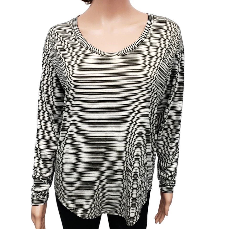 Athleta Athleta Cloudlight Stratus Striped Top In Whisper Stripe XS Size XS / US 0-2 / IT 36-38 - 2 Thumbnail