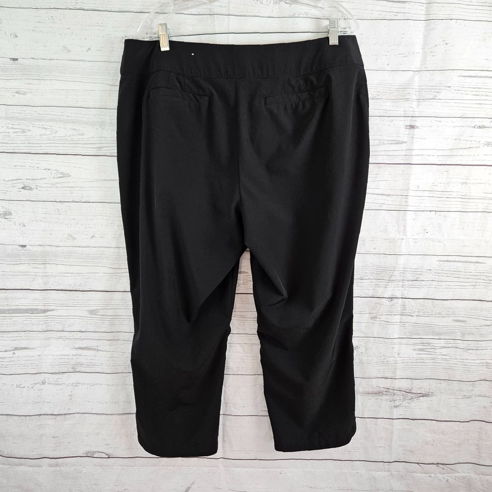 Vintage Chico's Zenergy Golf Womens Cropped Pants 14 Black High Rise Cropped Pants Womens 14 Black Chico's Zenergy Golf Size 36" / US 14 / IT 50 - 3 Thumbnail