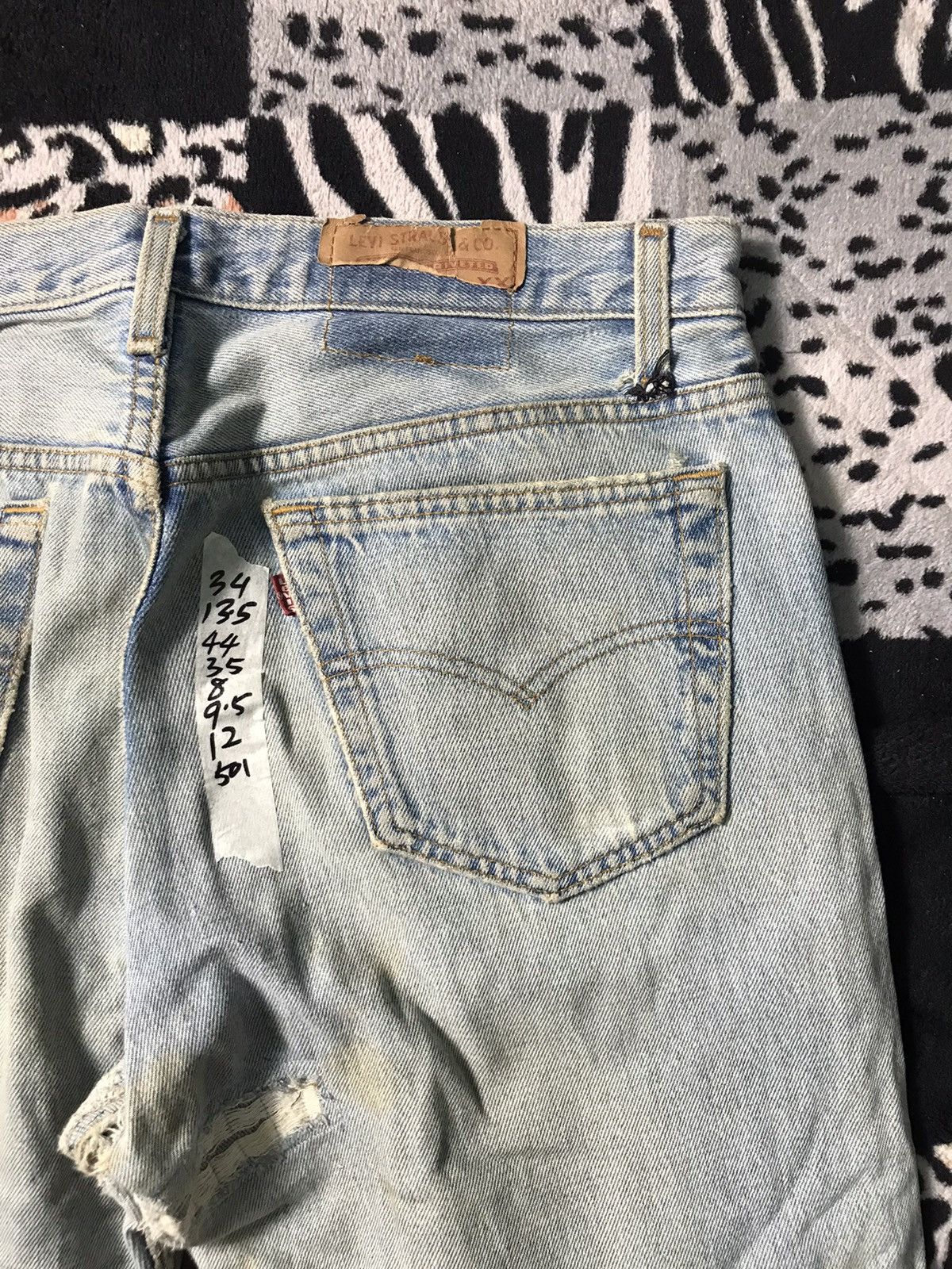 Other Size 34 distressed Levis 501 button 520 rare Size US 34 / EU 50 - 5 Thumbnail
