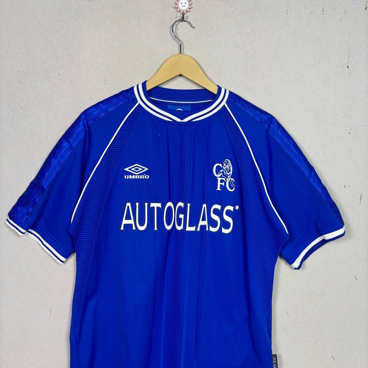 Chelsea Soccer Vintage 1999-01 Chelsea Home Football Shirt Autoglass Jersey Size US M / EU 48-50 / 2 - 3 Thumbnail