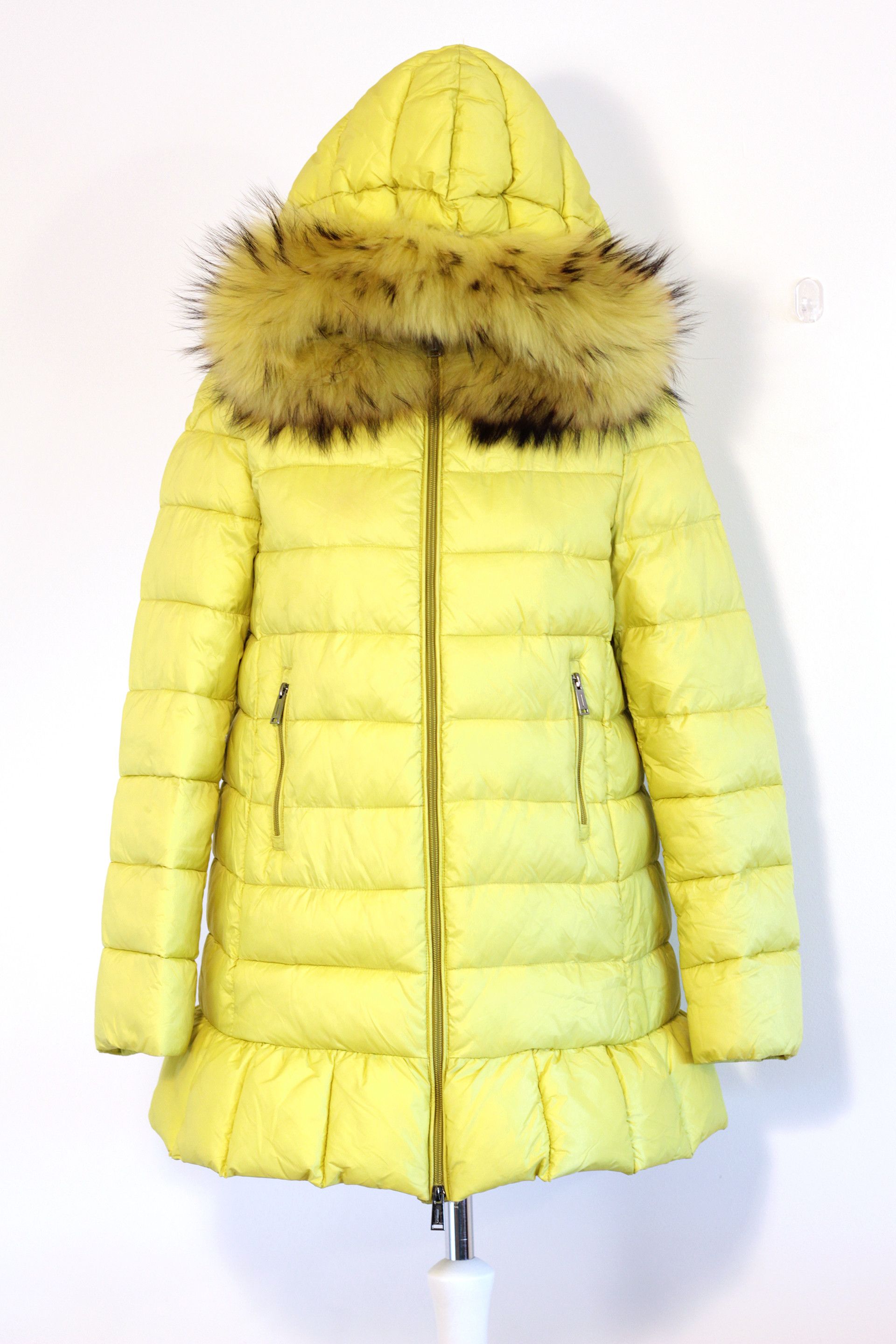 Other Pregio lime yellow puffer coat with real fur on the hood Size S / US 4 / IT 40 - 1 Thumbnail