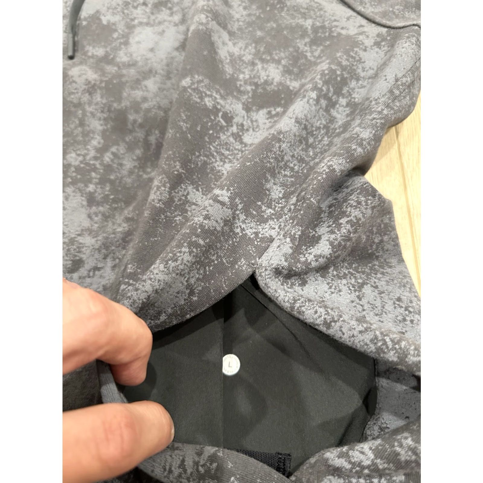 Lululemon Lululemon Hoodie City Camouflage Pullover Gray Large L Men Regular Fit Size US L / EU 52-54 / 3 - 5 Thumbnail