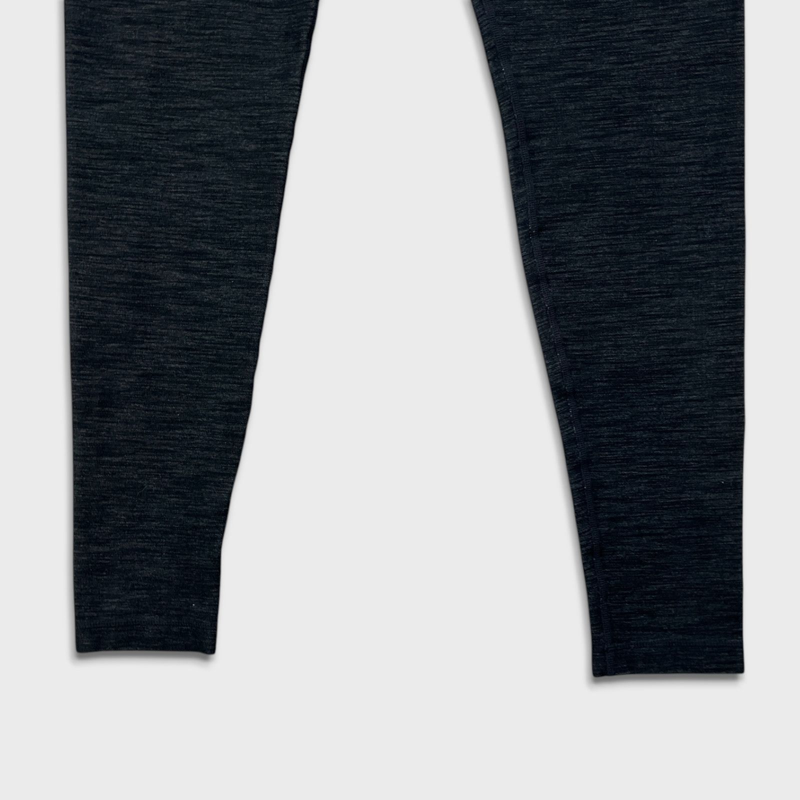 Lululemon Lululemon Wunder Under Pant Size 10 Mid Rise Yoga Leggings Size 32" / US 10 / IT 46 - 3 Thumbnail