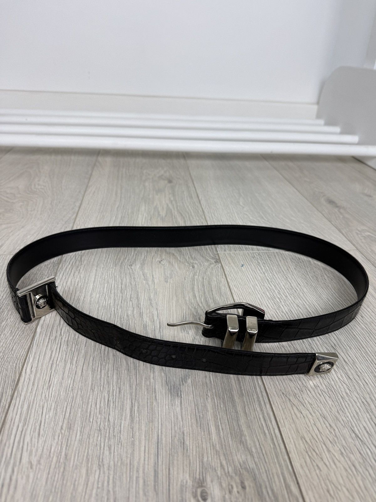 Versace Versace Vintage Medusa Leather belt Size ONE SIZE - 8 Thumbnail