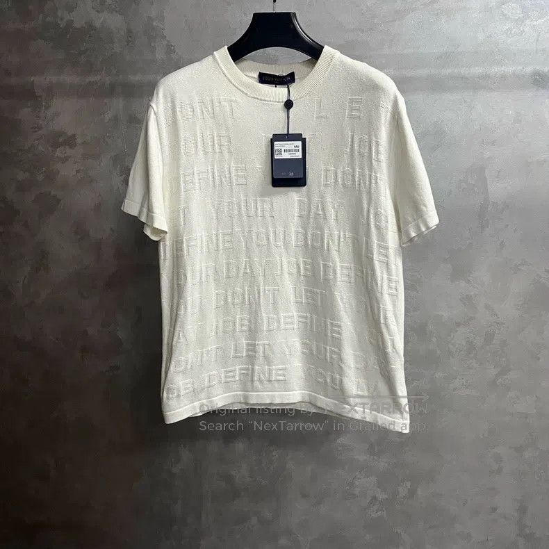 Louis Vuitton Louis Vuitton White three-dimensional letter round neck sh Size US M / EU 48-50 / 2 - 1 Thumbnail