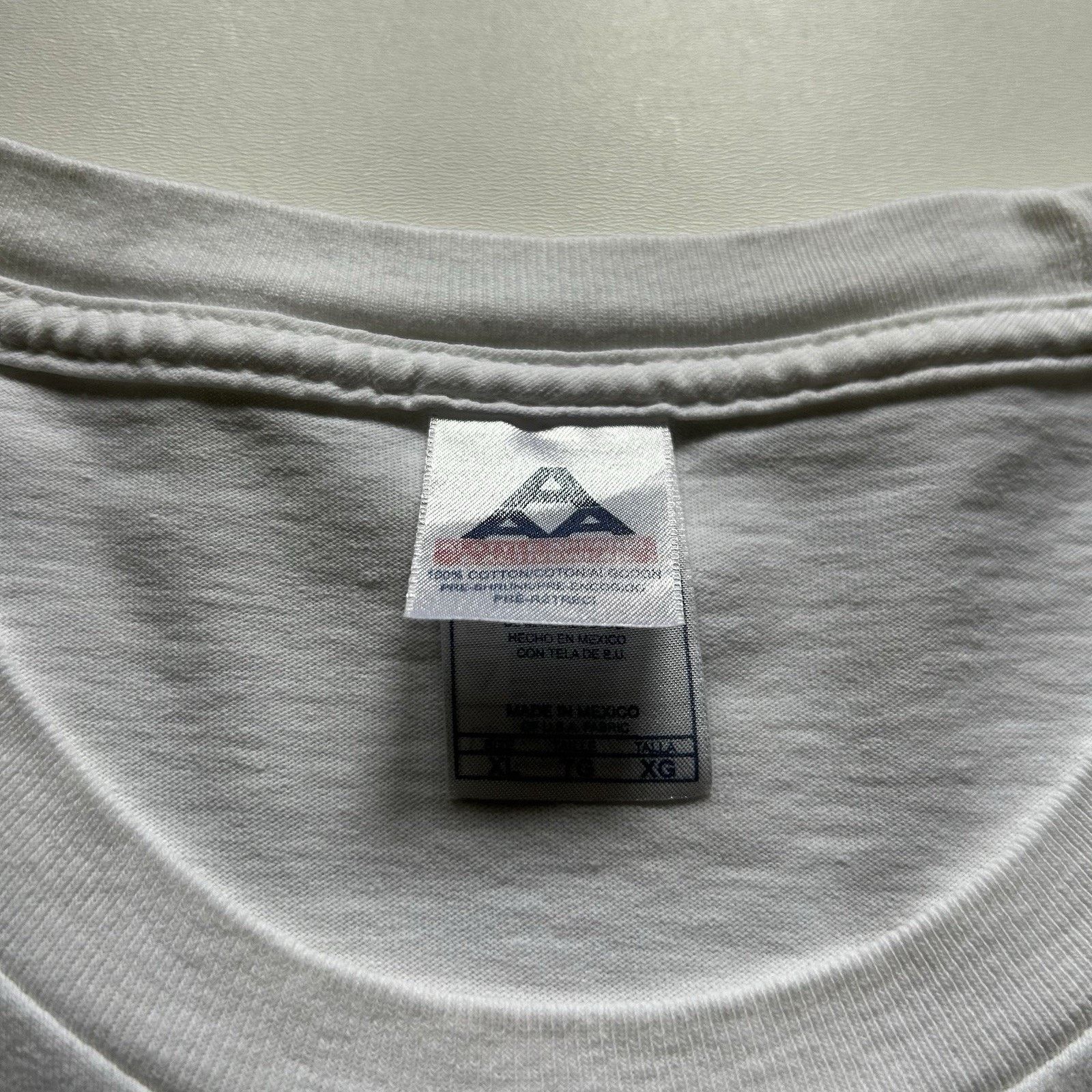 Fruit Of The Loom Vintage Wrigley Field Chicago Cubs Shirt XL Drink Your Beer Size US XL / EU 56 / 4 - 7 Thumbnail