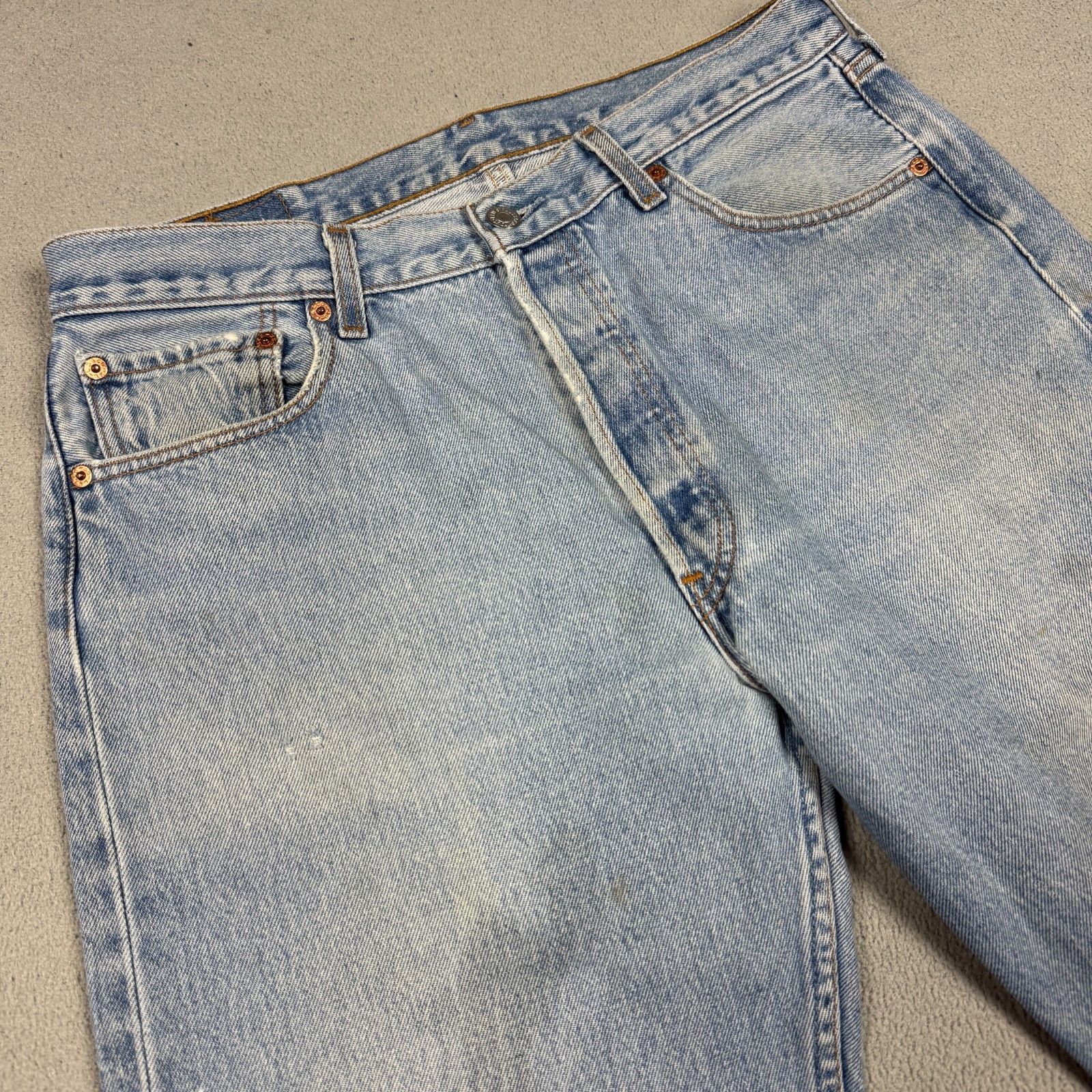 Levi's VTG Levi's 501 W34 L34 Light Wash Blue Denim Grunge Size US 34 / EU 50 - 8 Thumbnail