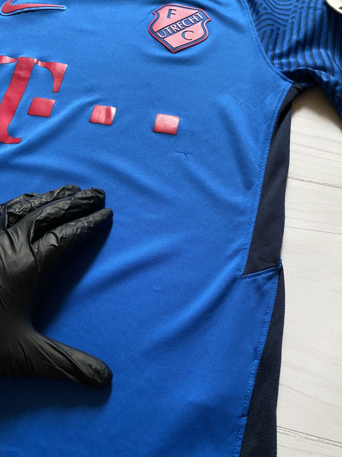 Nike Nike FC Utrecht 2020/21 away soccer football jersey Size US M / EU 48-50 / 2 - 9 Thumbnail