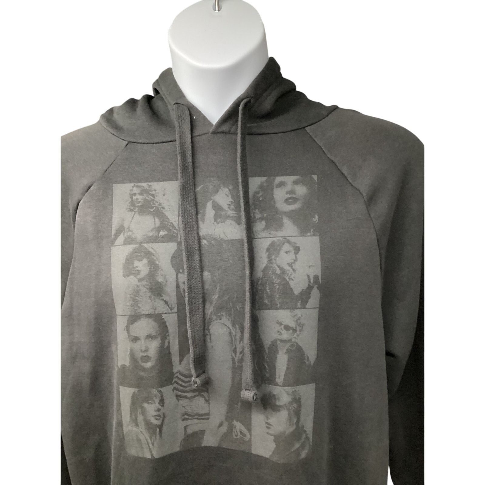 Band Tees Taylor Swift Eras Tour Music Gray Graphic Pullover Hoodie M Size M / US 6-8 / IT 42-44 - 5 Thumbnail