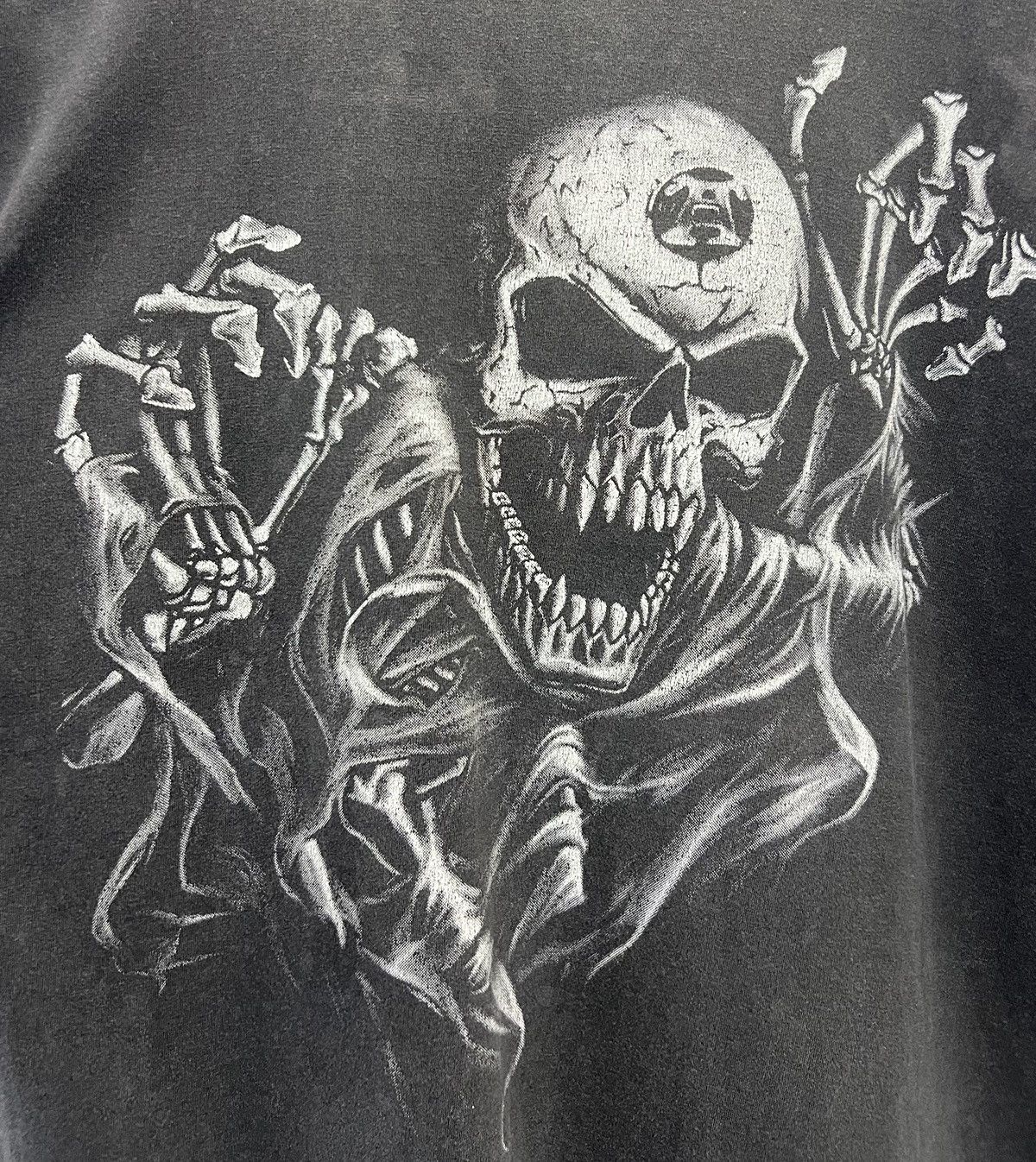 Vintage VINTAGE TUNDER SHIRT Size US L / EU 52-54 / 3 - 4 Thumbnail