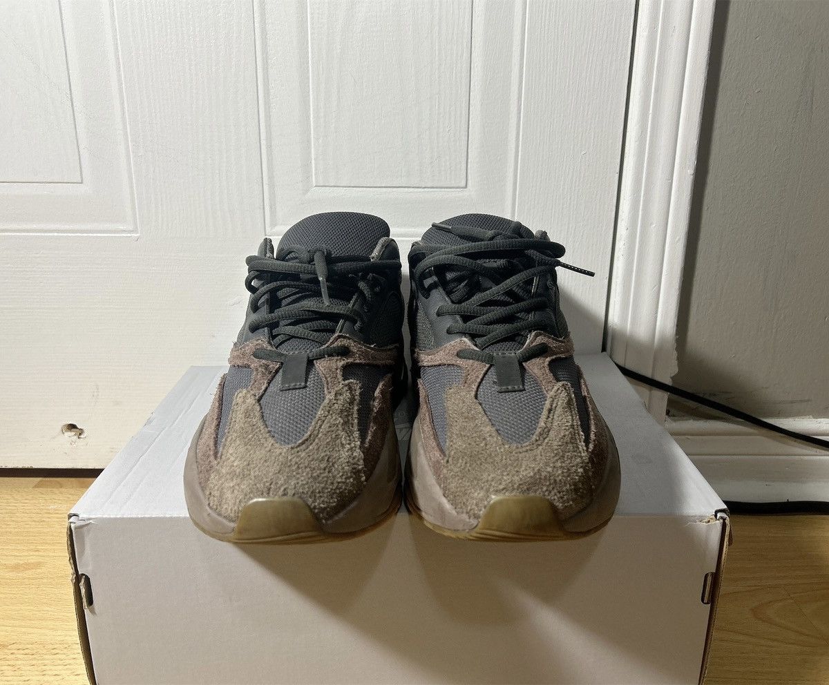 Adidas Yeezy Boost 700 Mauve Size US 9 / EU 42 - 4 Thumbnail