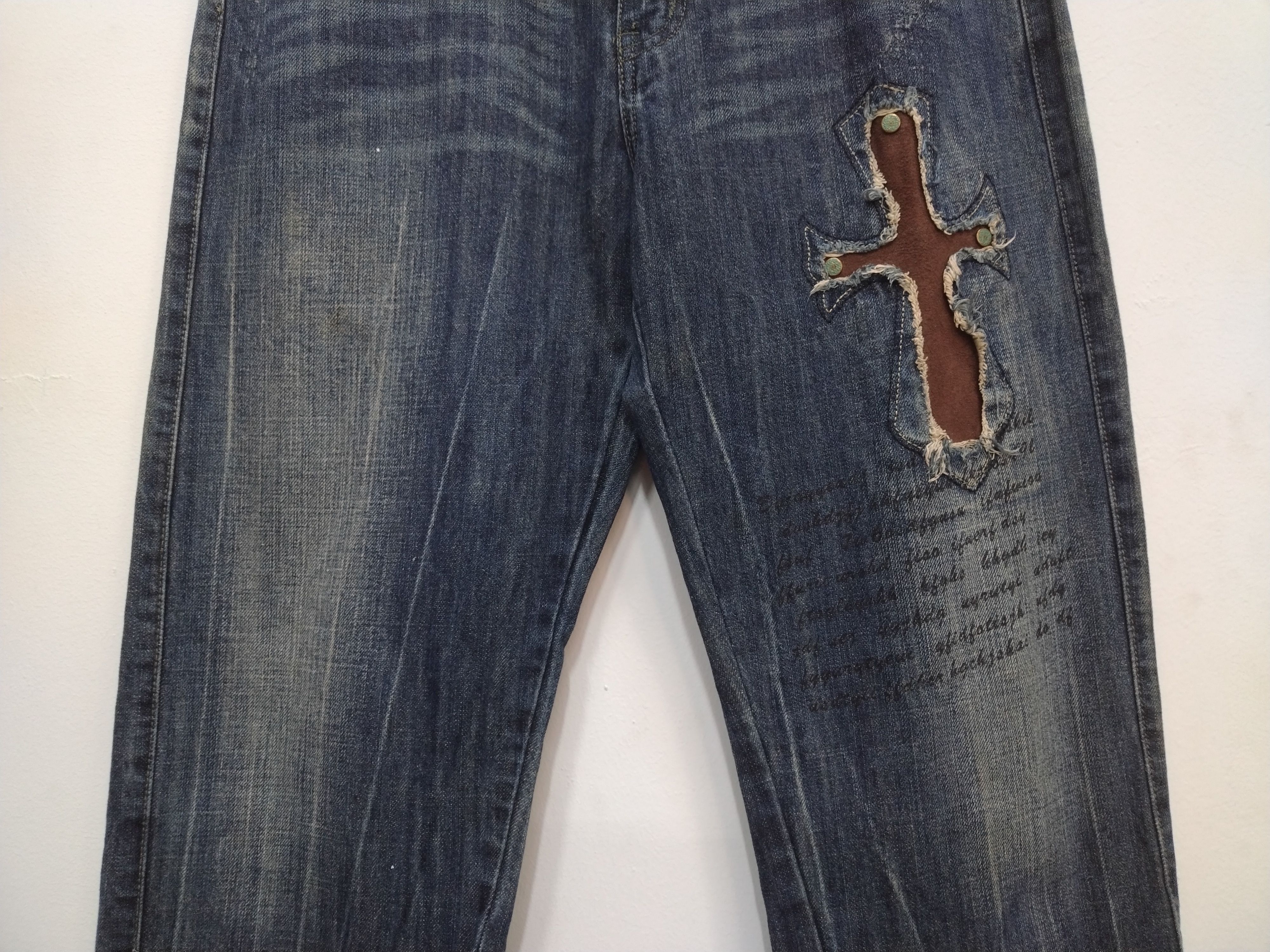 Le Grande Bleu (L.G.B.) 💥Distressed Dieboolu old street chrome hearts design Jeans Size US 32 / EU 48 - 7 Thumbnail