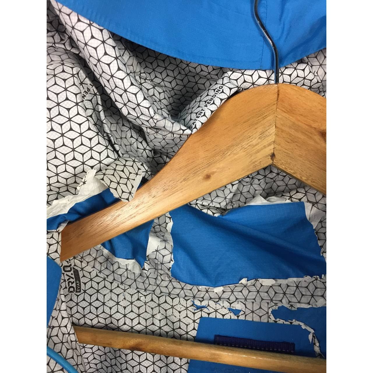 Mountain Hardwear × Vintage Mountain Hardwear Women Plasmic Ion Rain Jacket Size L / US 10 / IT 46 - 7 Thumbnail