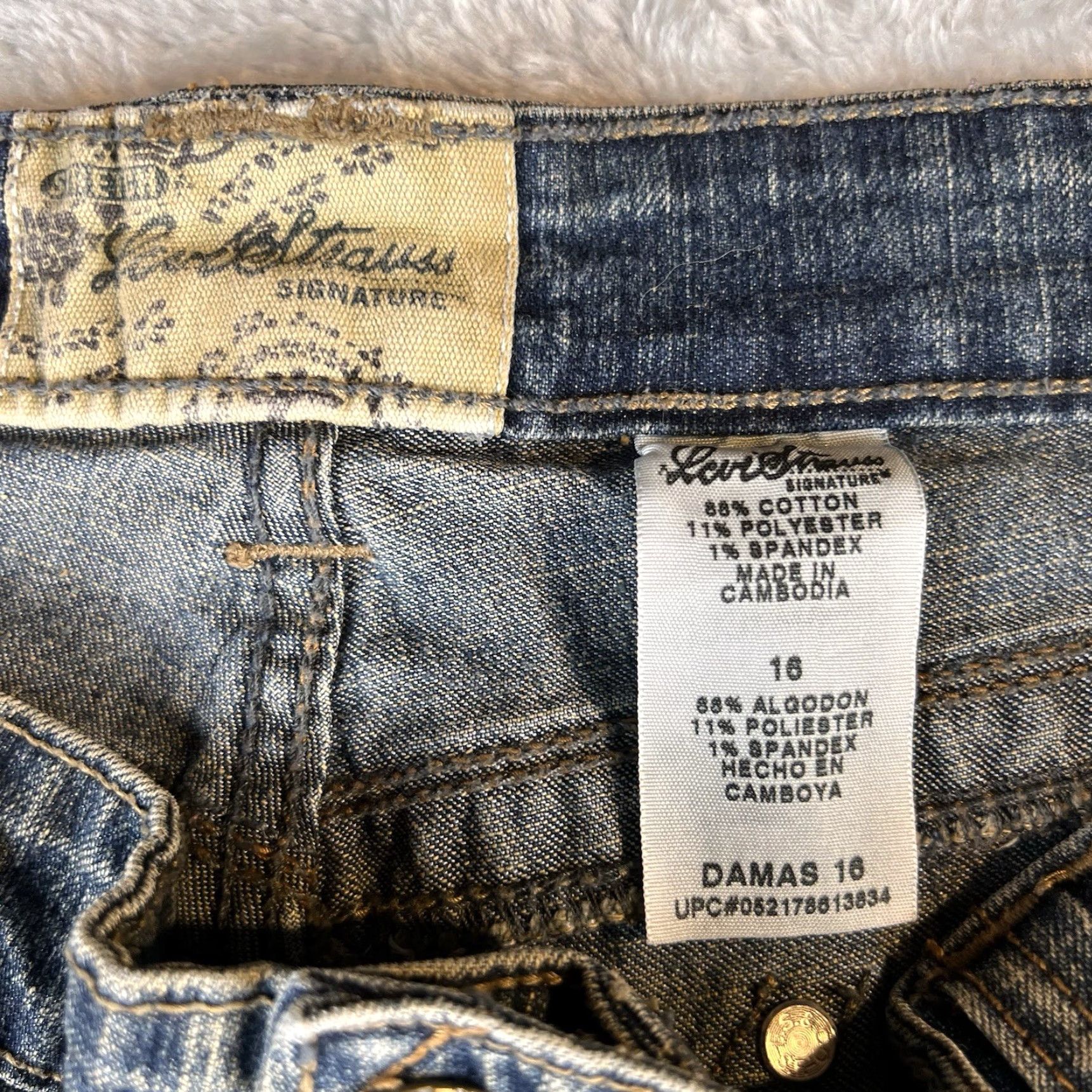 Levi's VINTAGE Levi’s Bootcut Jeans Womens 16 Blue Y2K 2006 USA 90s Logo Pockets High Rise Regular Inseam See Images Size 38" / US 16 / IT 52 - 4 Thumbnail
