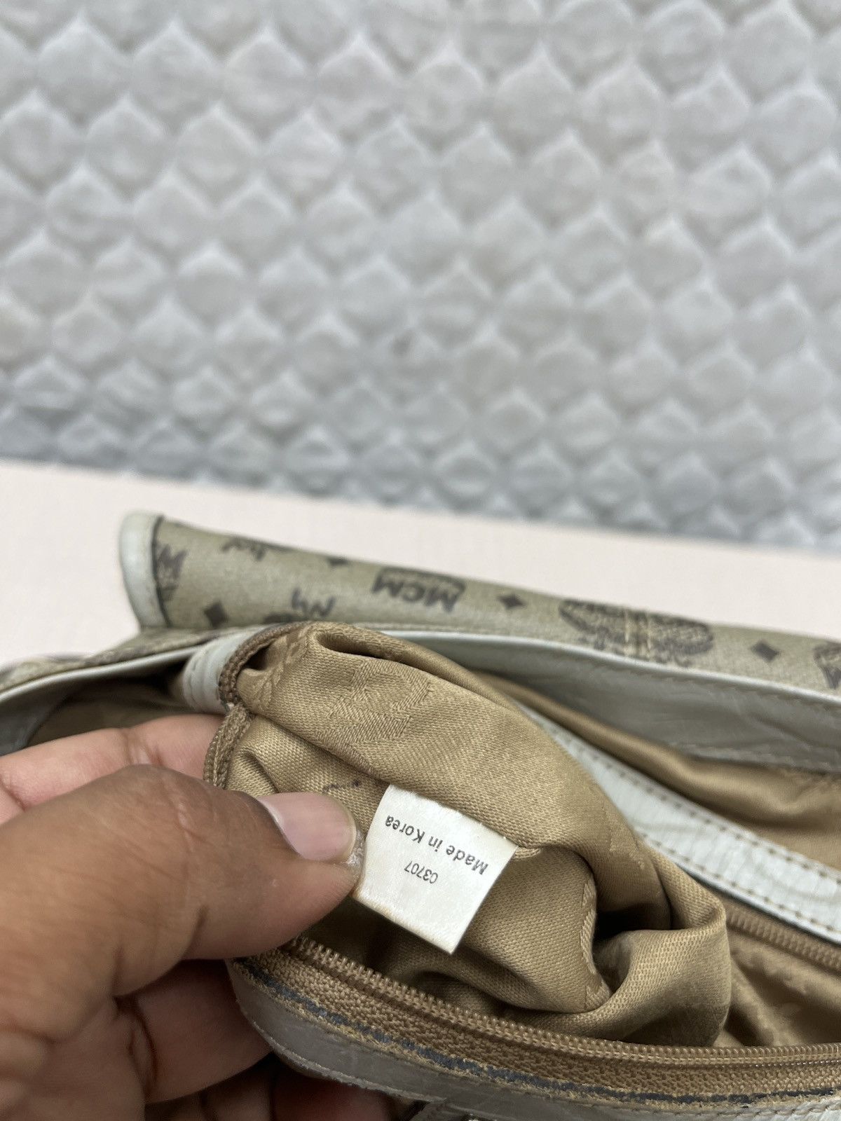 MCM 🔥🔥🔥STEALS MCM BAG Size ONE SIZE - 20 Thumbnail