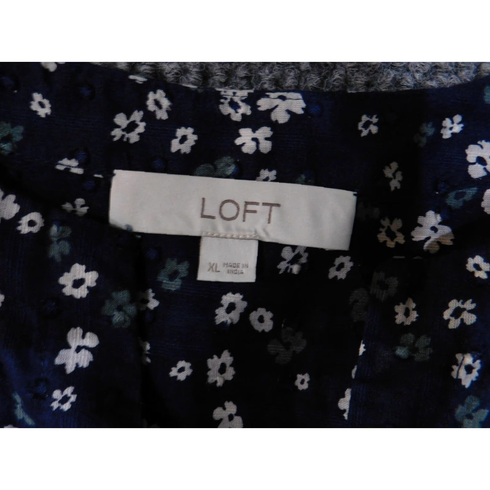 Loft VINTAGE LOFT Blouse Womens XL Blue White Floral Long Sleeve Lightweight Top Cotton Size XL / US 12-14 / IT 48-50 - 5 Thumbnail