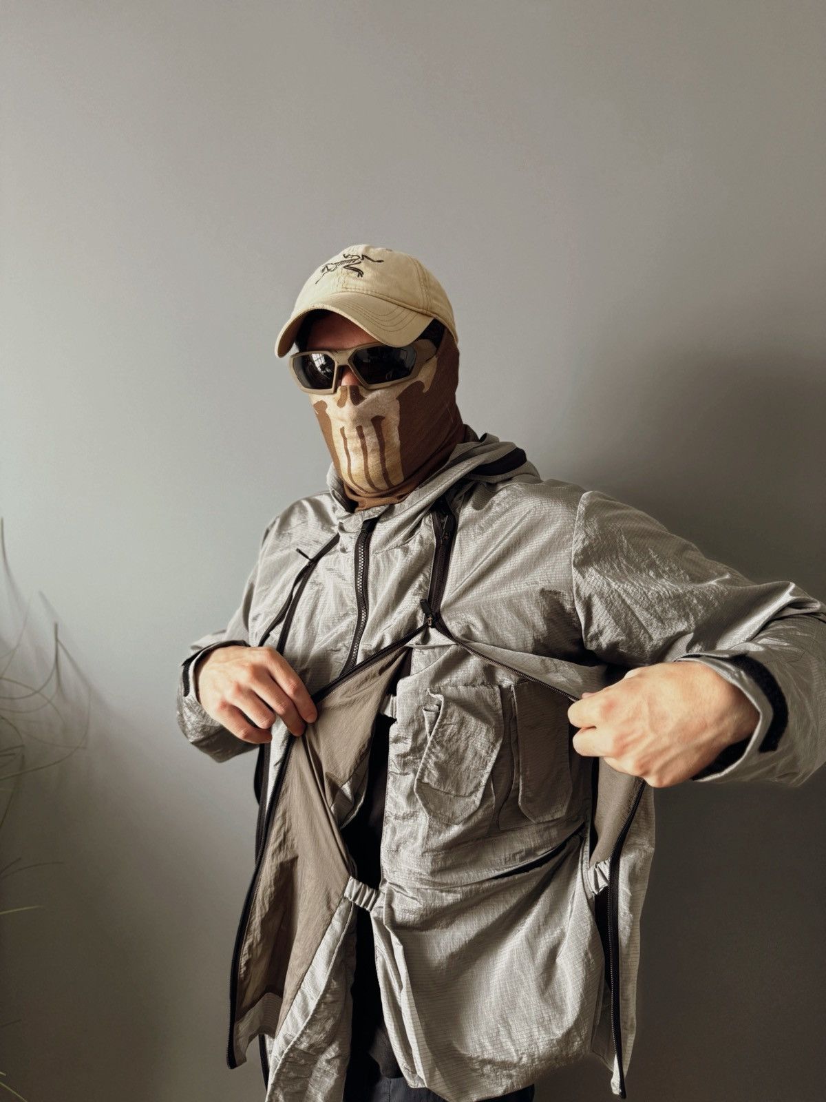Riot Division Riot Division metal nylon grey jacket Size US L / EU 52-54 / 3 - 3 Thumbnail