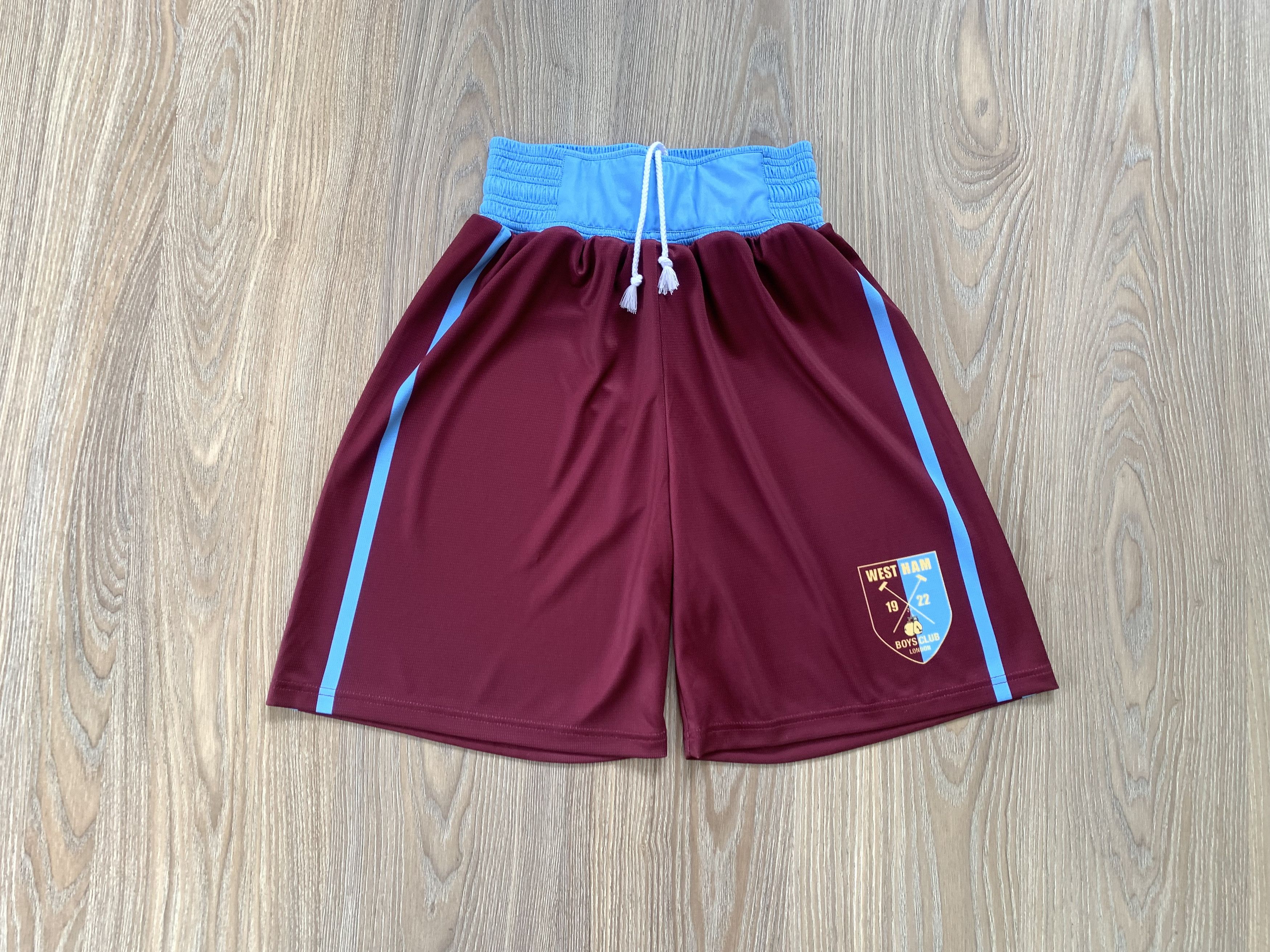 Vintage Vintage West Ham Boys Club Training Shorts Size US 26 / EU 42 - 1 Thumbnail