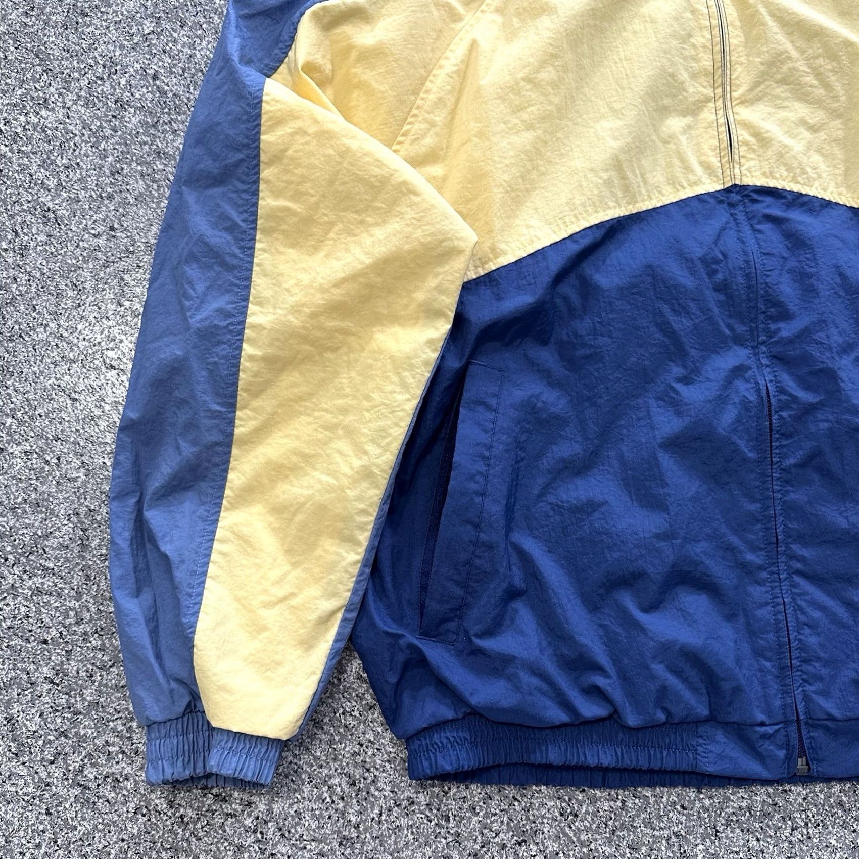 Lands' End VINTAGE Lands' End Track Jacket Windbreaker Mens L Full Zip Nylon Blue Size US L / EU 52-54 / 3 - 7 Thumbnail