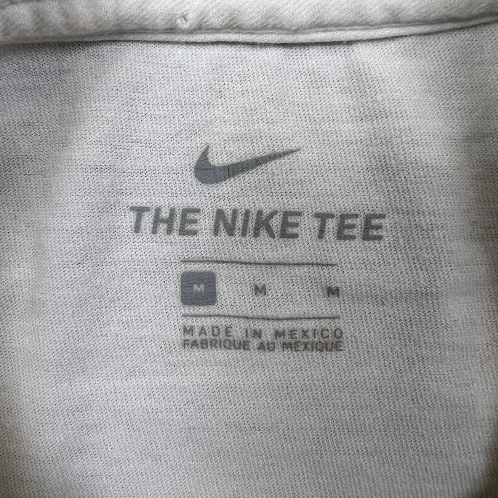 Nike × Vintage Nike Sportswear Medium Just Do It Peace Sign Graphic Tee Size US M / EU 48-50 / 2 - 6 Thumbnail
