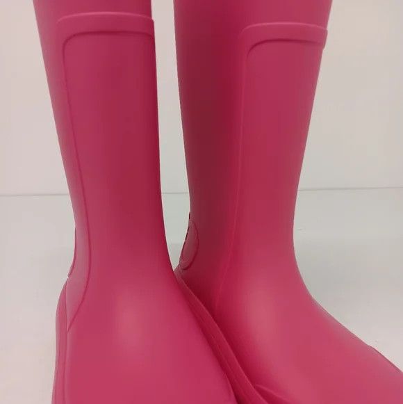 Salvatore Ferragamo Ferragamo Women's Gancini Detail Pink Rain Boots - Size 9 Size US 9 / IT 39 - 8 Thumbnail