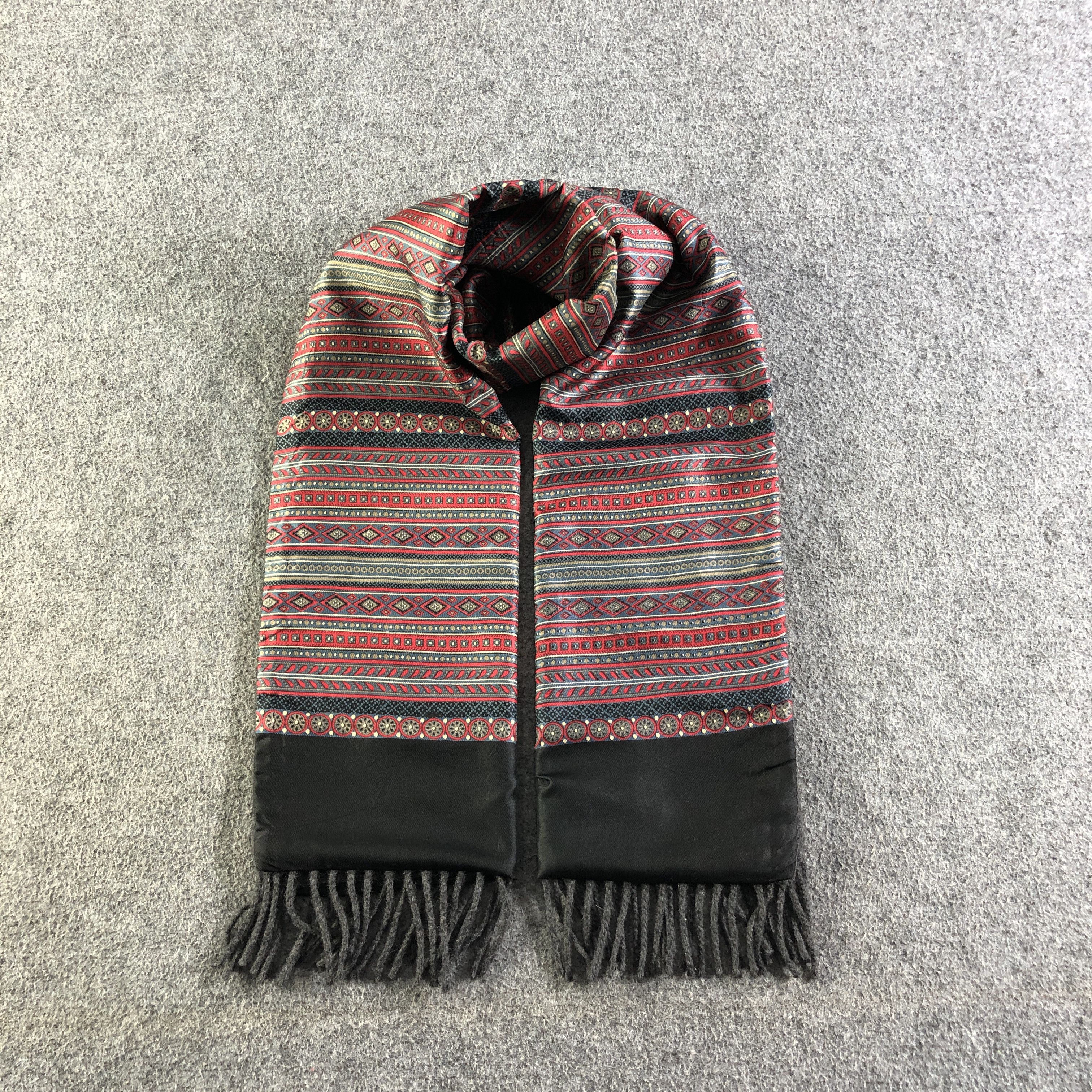 Vintage Luxury Design Silk/Cashmere Scarf Muffler Neckwear V2811 Size ONE SIZE - 1 Thumbnail