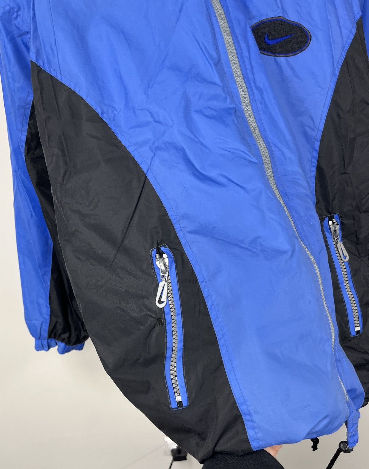 Nike Vintage Nike Big Swoosh Y2K 90s Retro Hype Jacket Size US L / EU 52-54 / 3 - 12 Thumbnail
