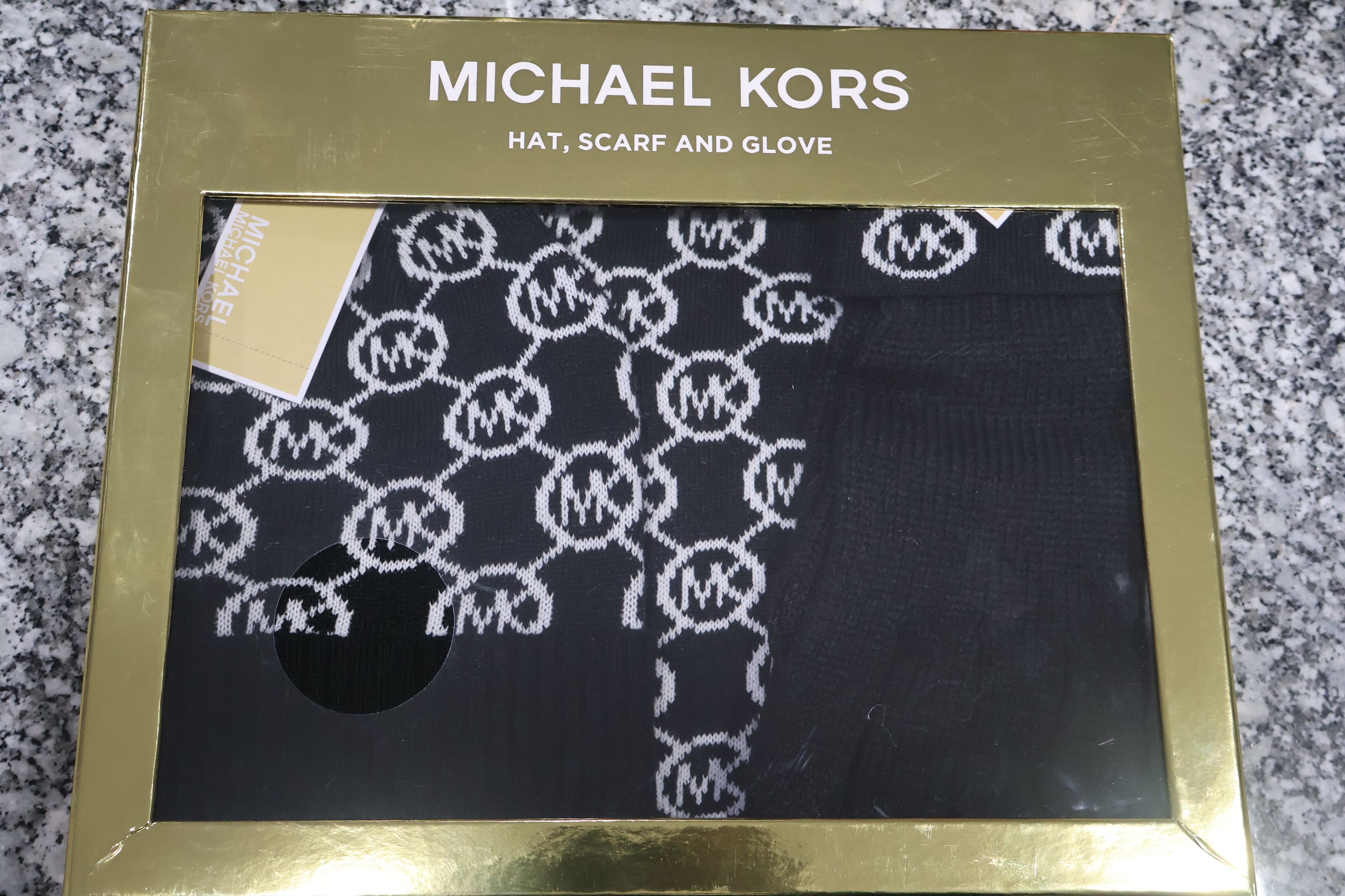 Michael Kors Michael Kors Hat, Scarf,Glove Black MK Logo Knit Winter Size ONE SIZE - 3 Thumbnail