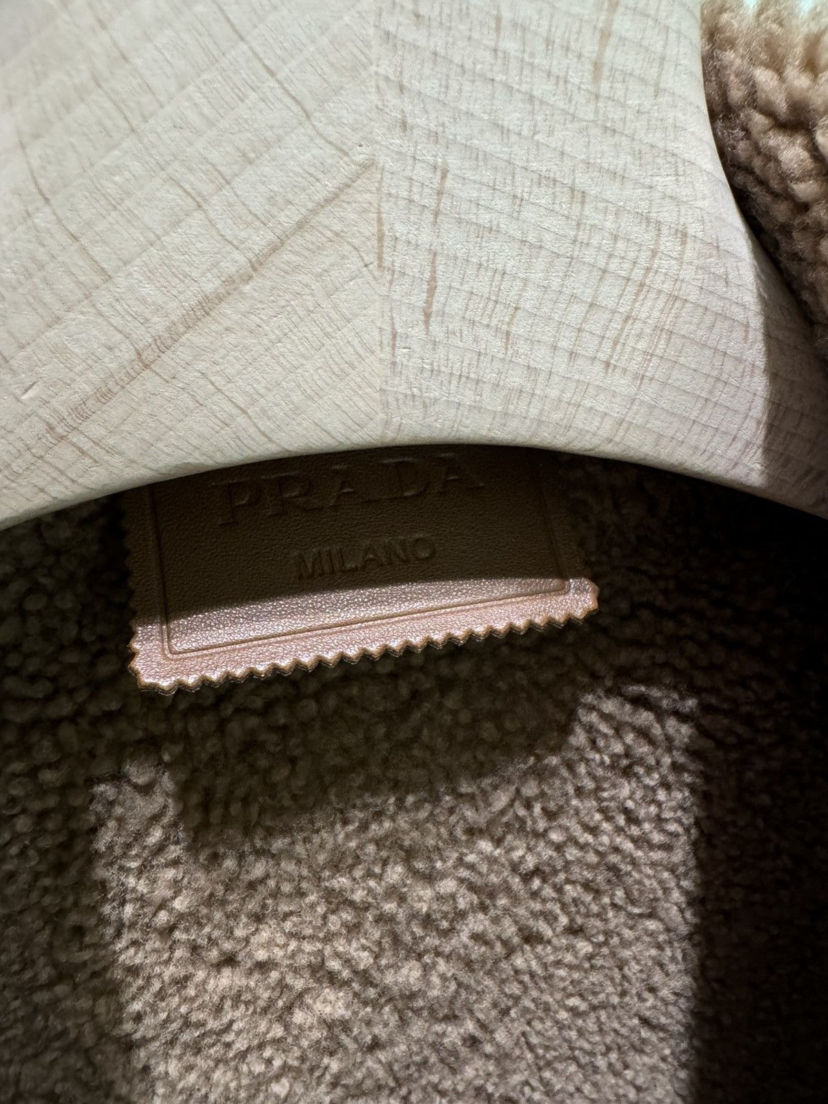 Prada o1la1rc1a0925 Shearling Jacket in Camel Size US L / EU 52-54 / 3 - 15 Thumbnail