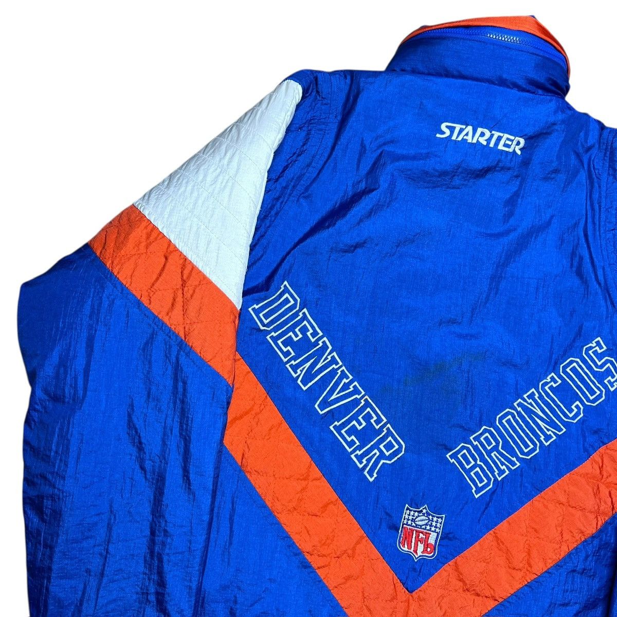 Starter Vintage 1990s NFL Denver Broncos Starter Blue Puffer Jacket Size US L / EU 52-54 / 3 - 21 Thumbnail