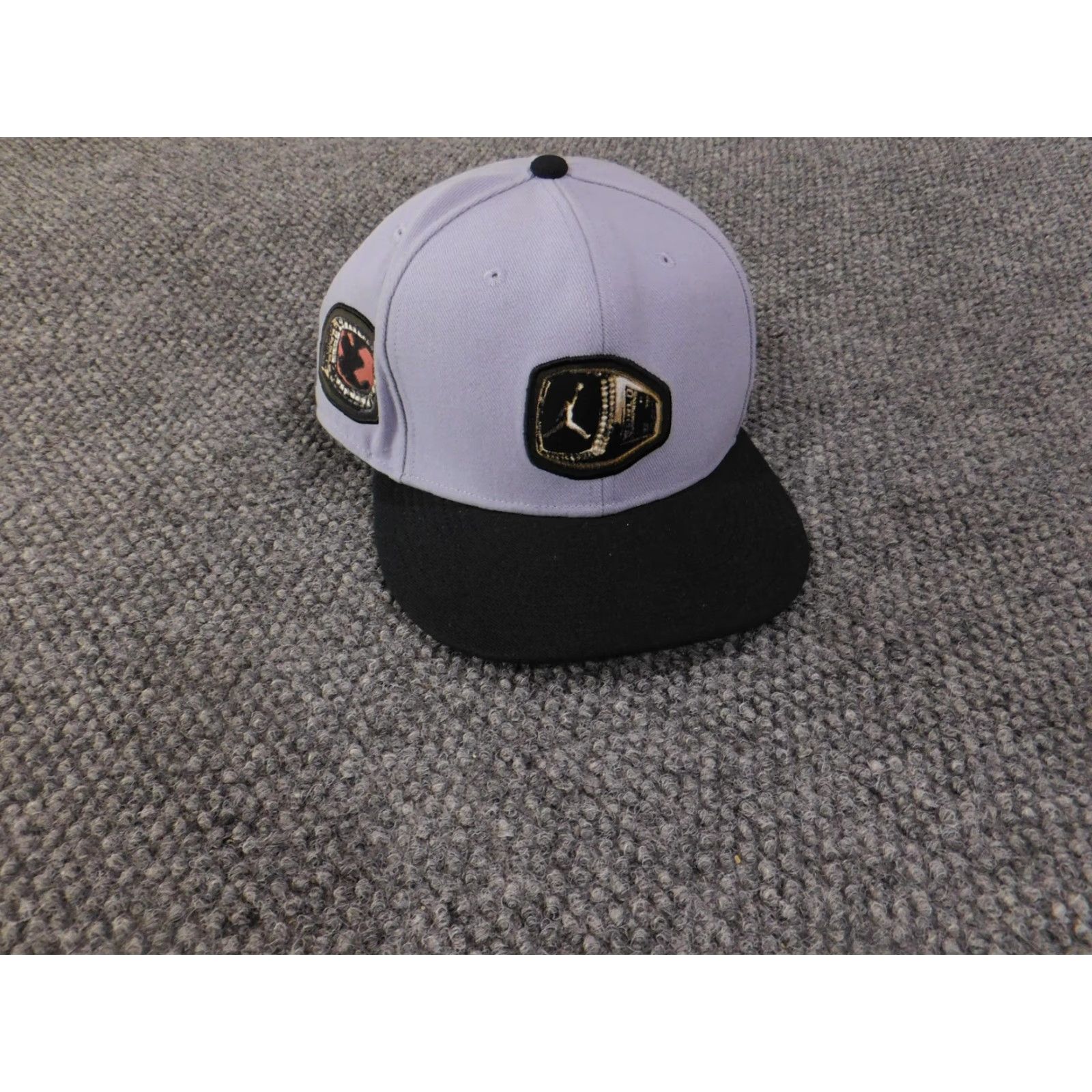 Nike VINTAGE Jordan Hat Cap Snap Back Mens M/L Gray Black Embroidered Patch Basketball Size ONE SIZE - 3 Thumbnail