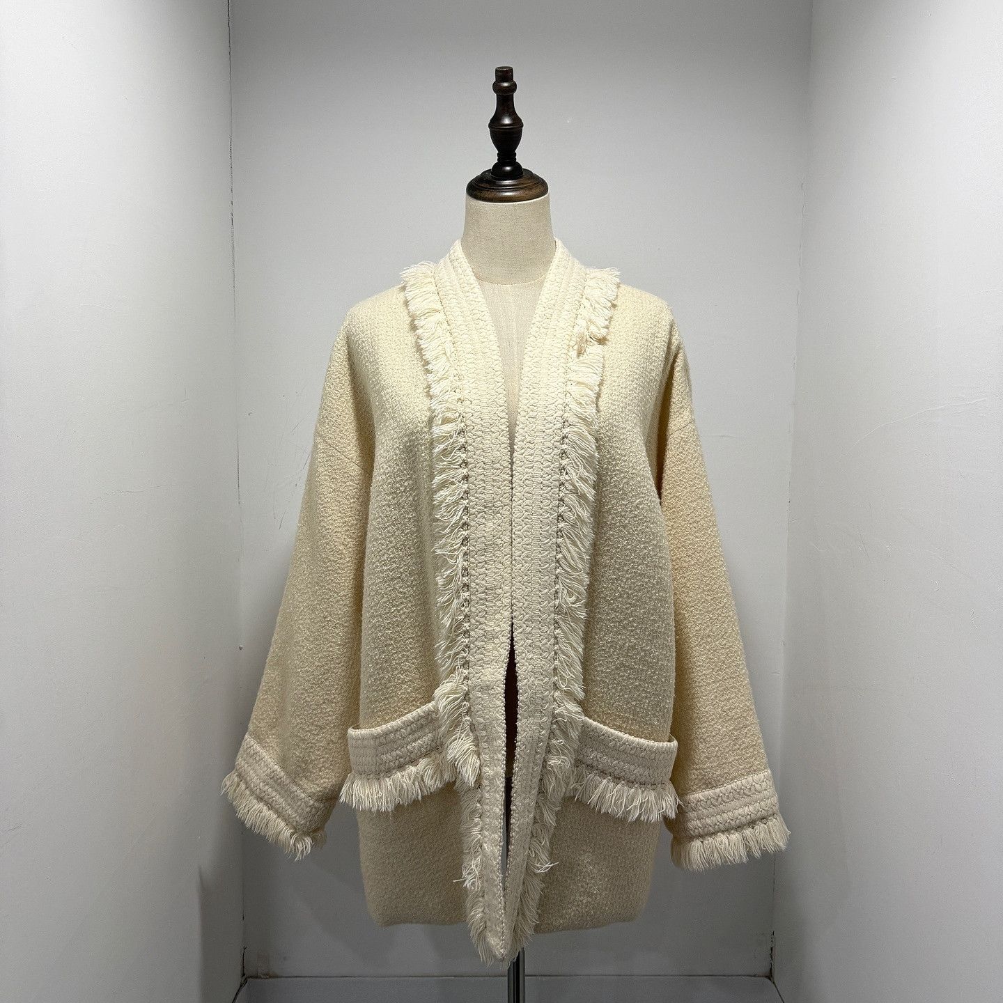 Gucci Gucci Fringe Trim Cardigan Size 40 Size S / US 4 / IT 40 - 1 Thumbnail