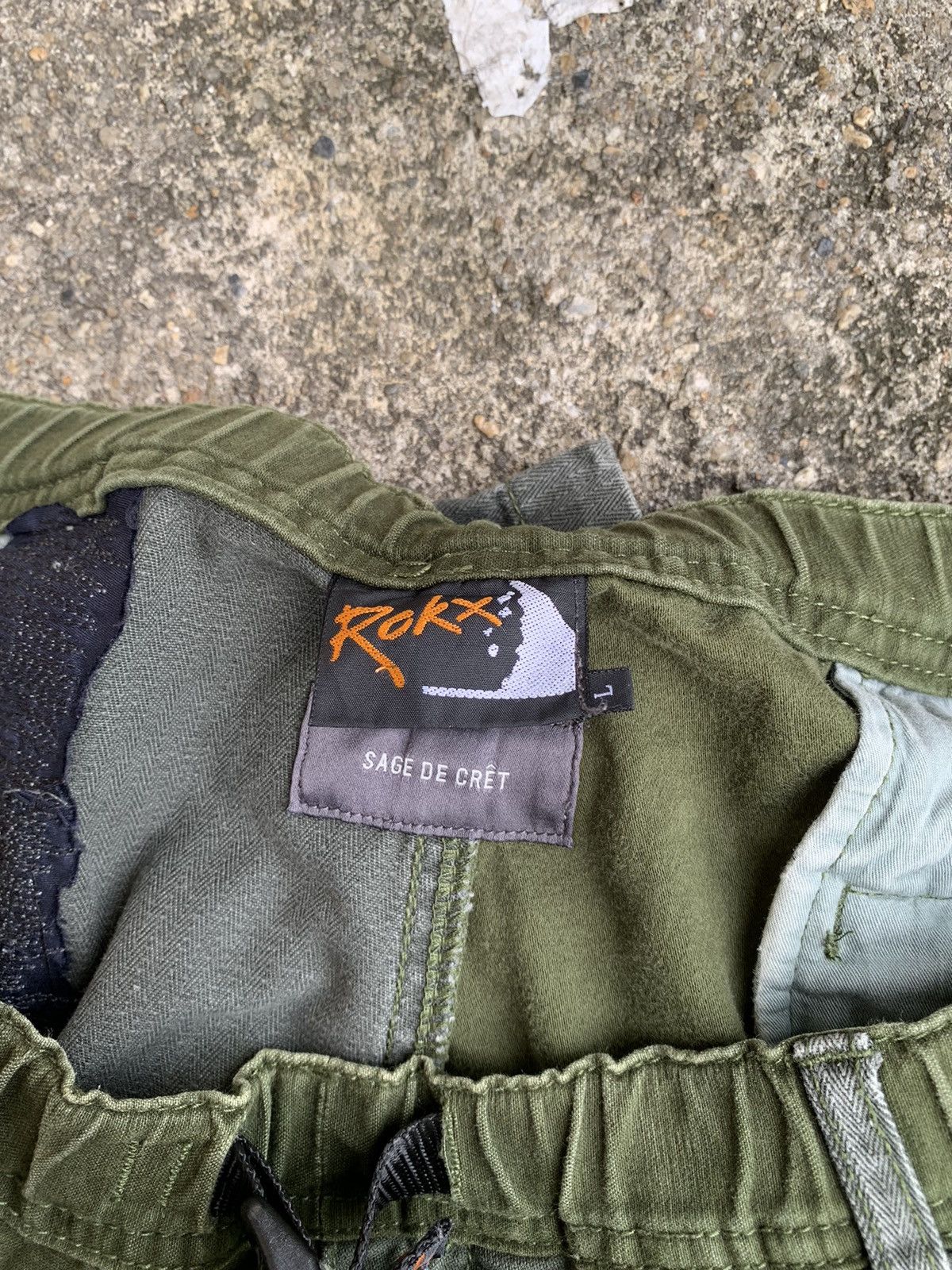 Sage De Cret 🔥Rare🔥 Rokx x Sage de cret collaboration cargo pants Size US 34 / EU 50 - 16 Thumbnail