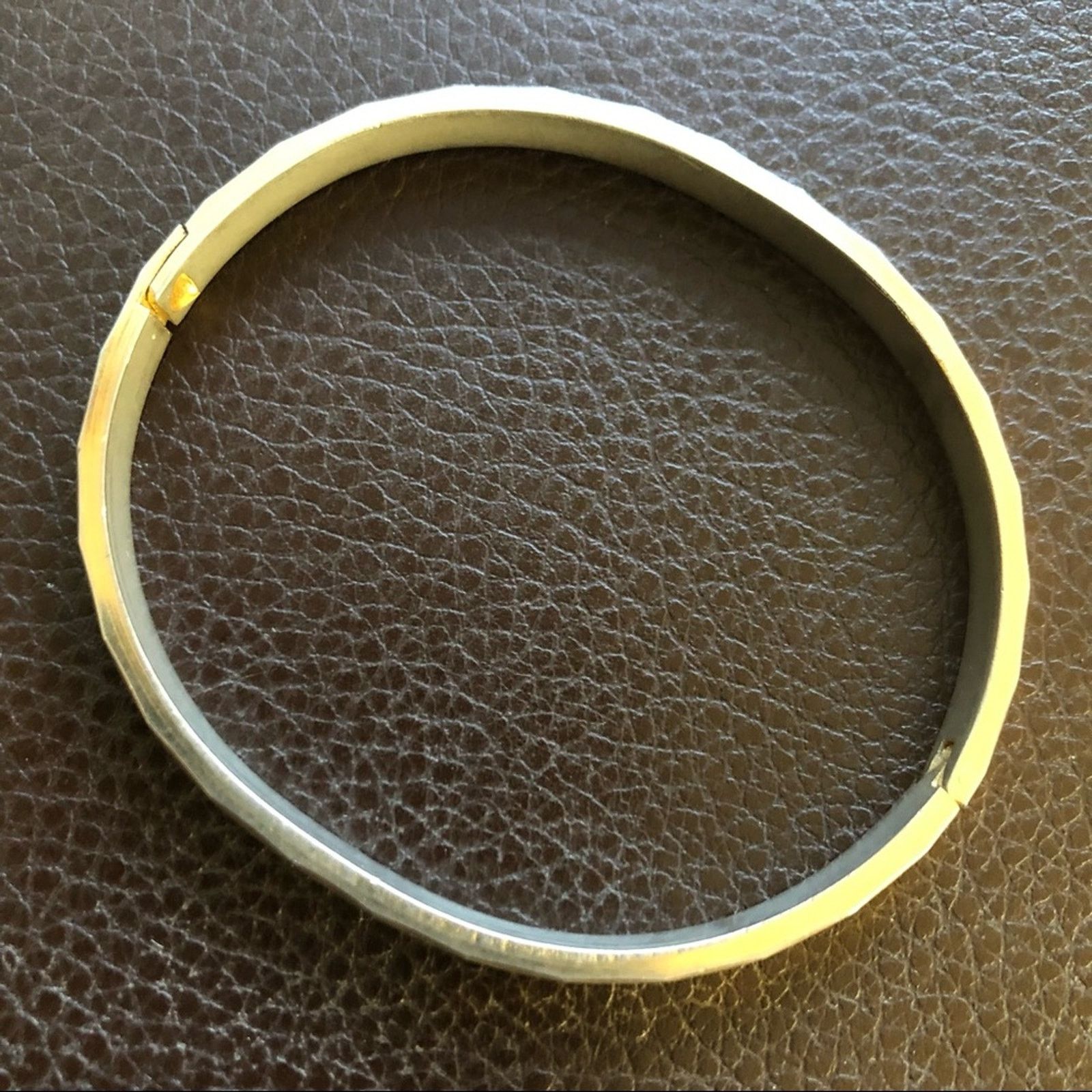 Vintage Vintage diamond cut design gold plated bracelet Size ONE SIZE - 7 Thumbnail